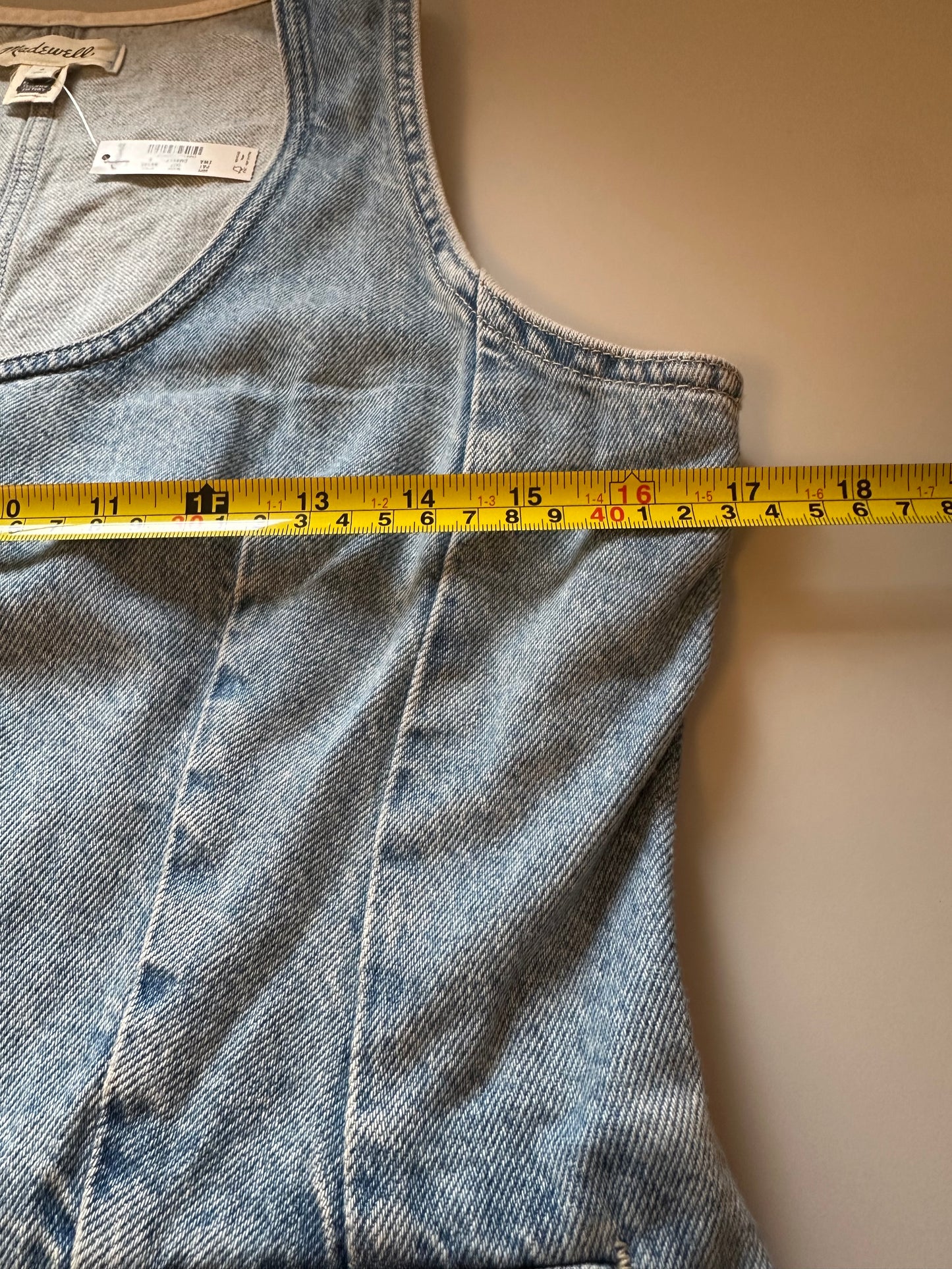 NWT Denim Scoopneck Cutaway Vest in Edmonson Wash | Size 6