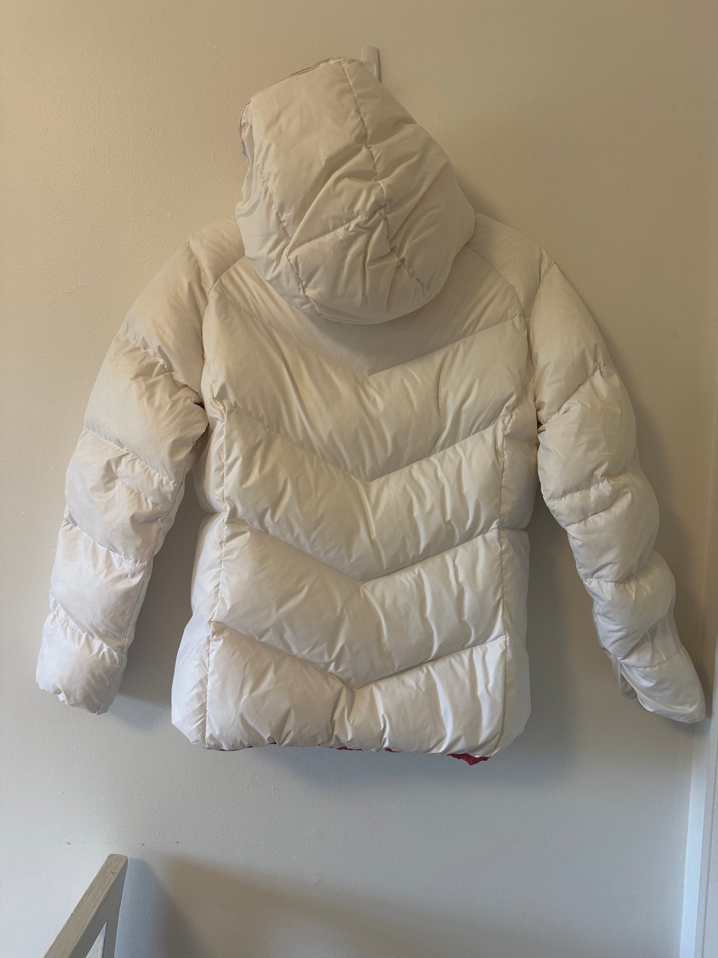 Skea Reversible White Down Filled Puffer Jacket - Size 6