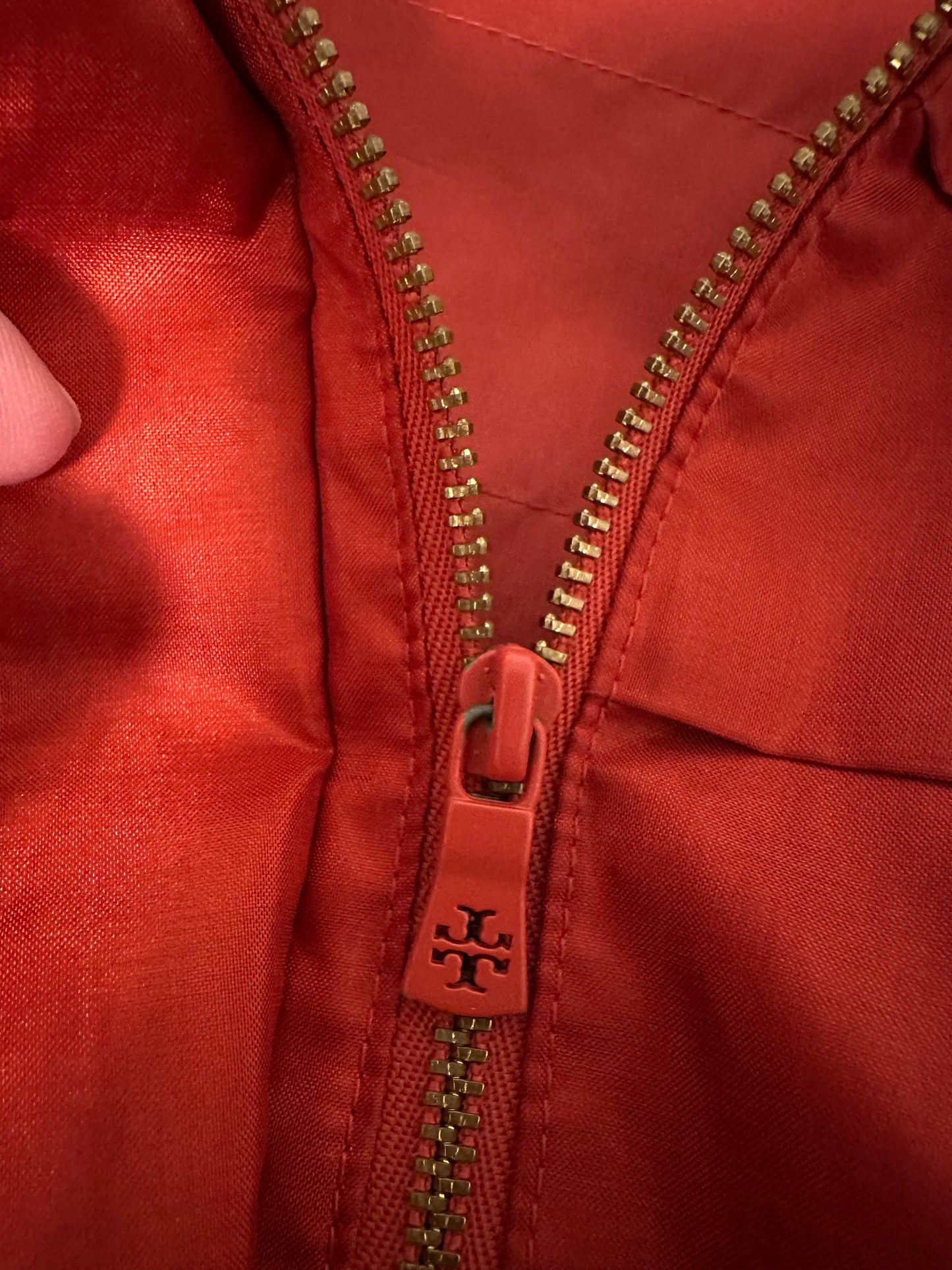 Tory Burch Red Pleated Utility Rain Jacket with Hood | Size Large