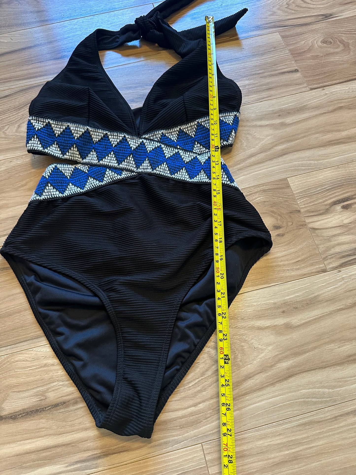 Cupshe Geo Stitching Wrap Cutout One Piece Swimsuit - Size Medium