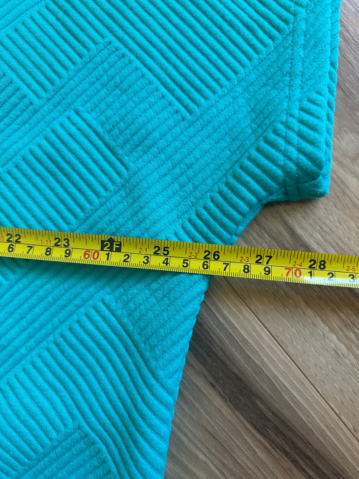 See and Be Seen Teal Textured Top and Shorts Set - Size Large