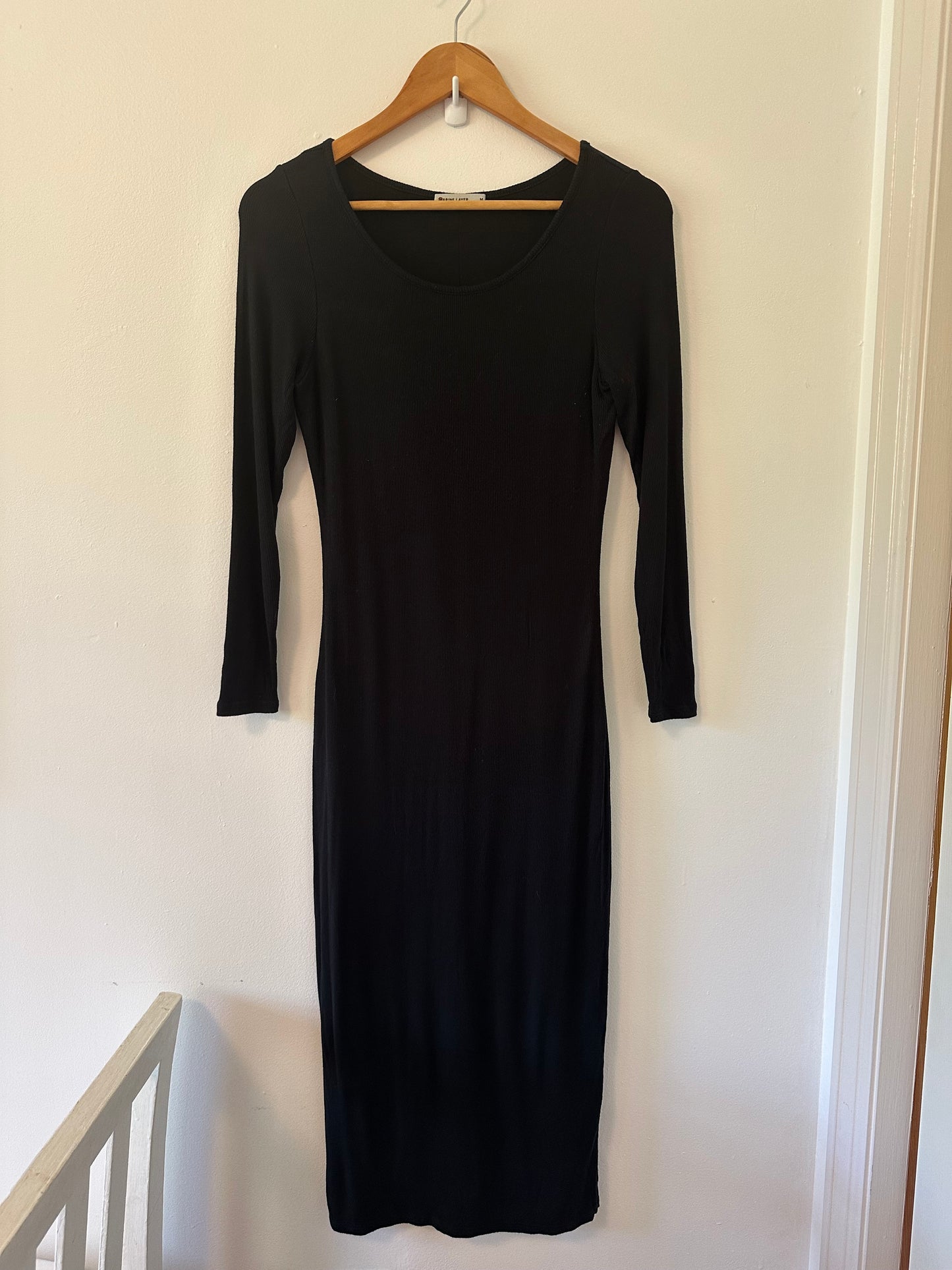 Marine Layer Lexi Rib Long Sleeve Midi Dress in Black - Size Medium