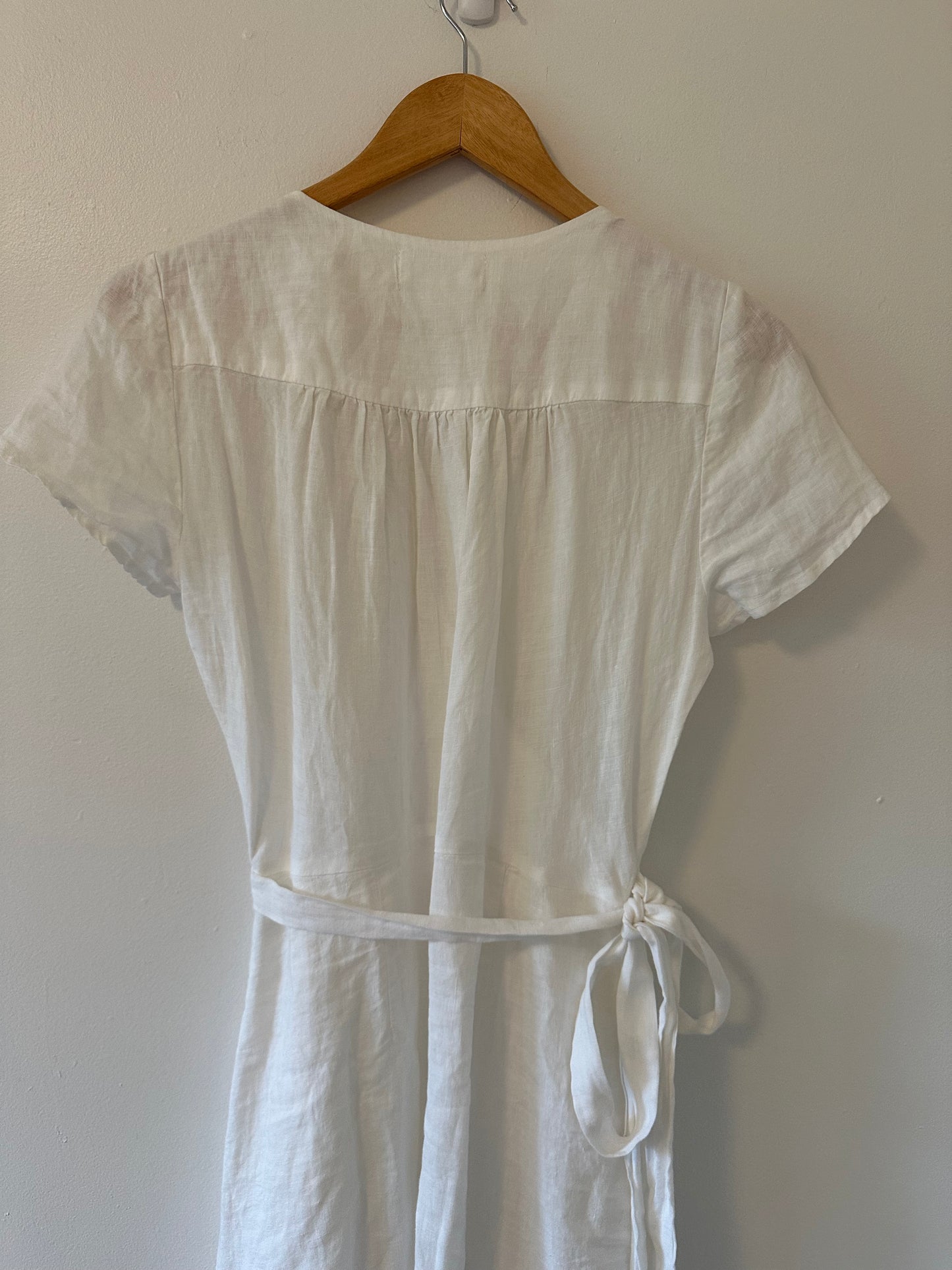 Velvet by Graham & Spencer White Linen Wrap Dress - Size XS