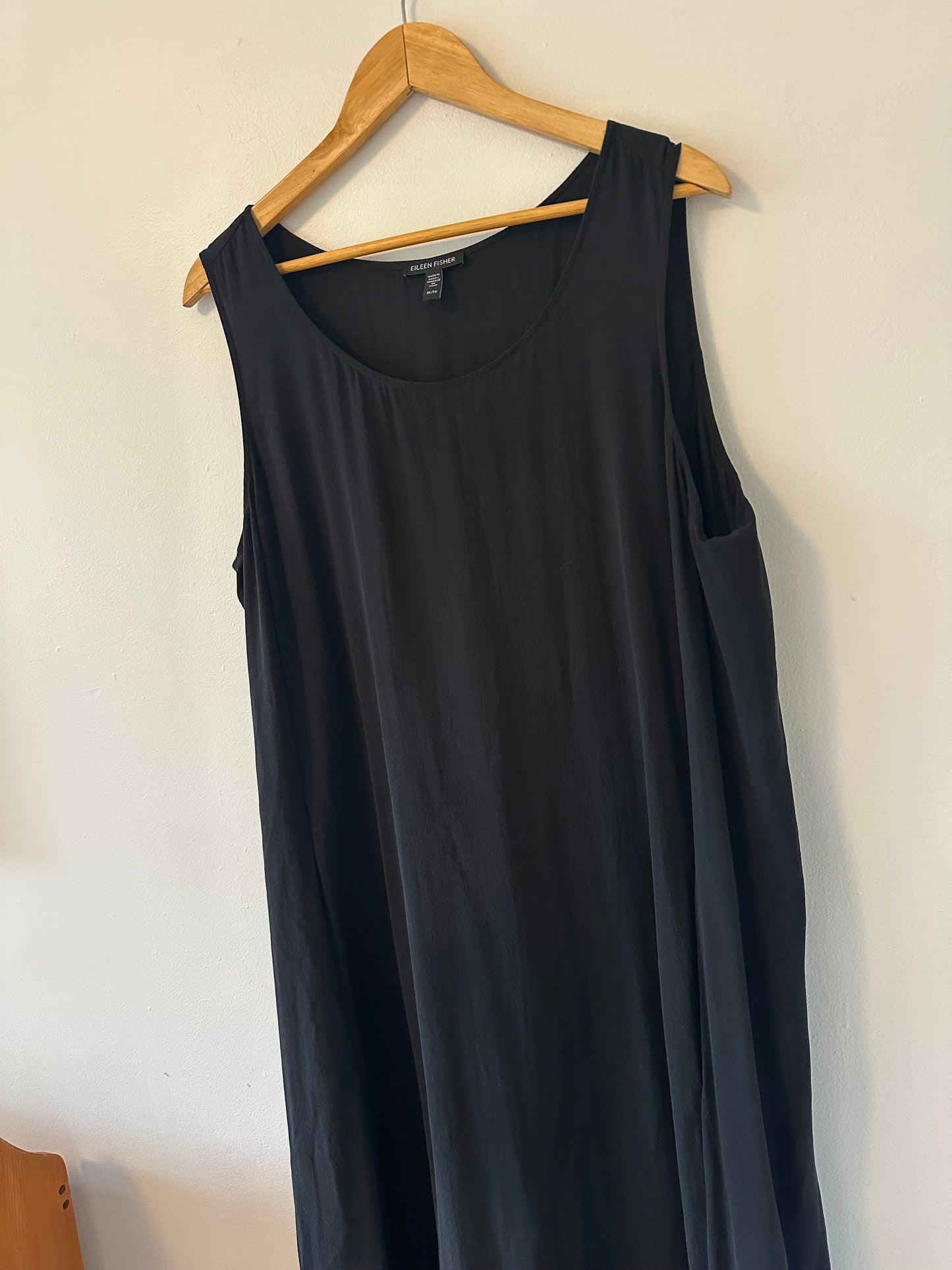 Eileen Fisher Silk Georgette Crepe Scoop Neck Dress in Black | Size XL