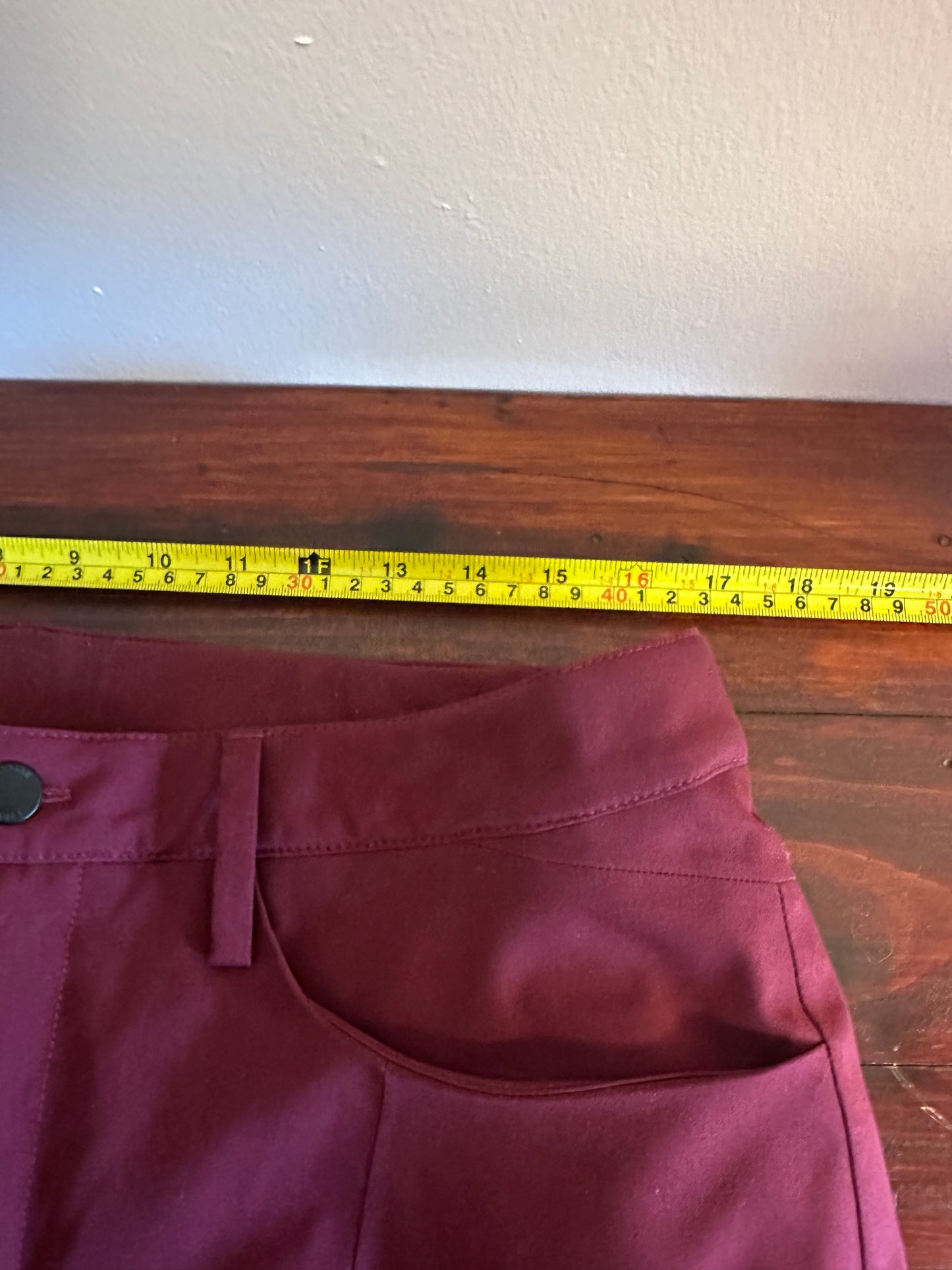 Burton Burgundy Cargo Snowboard Snow Pants - Size Medium