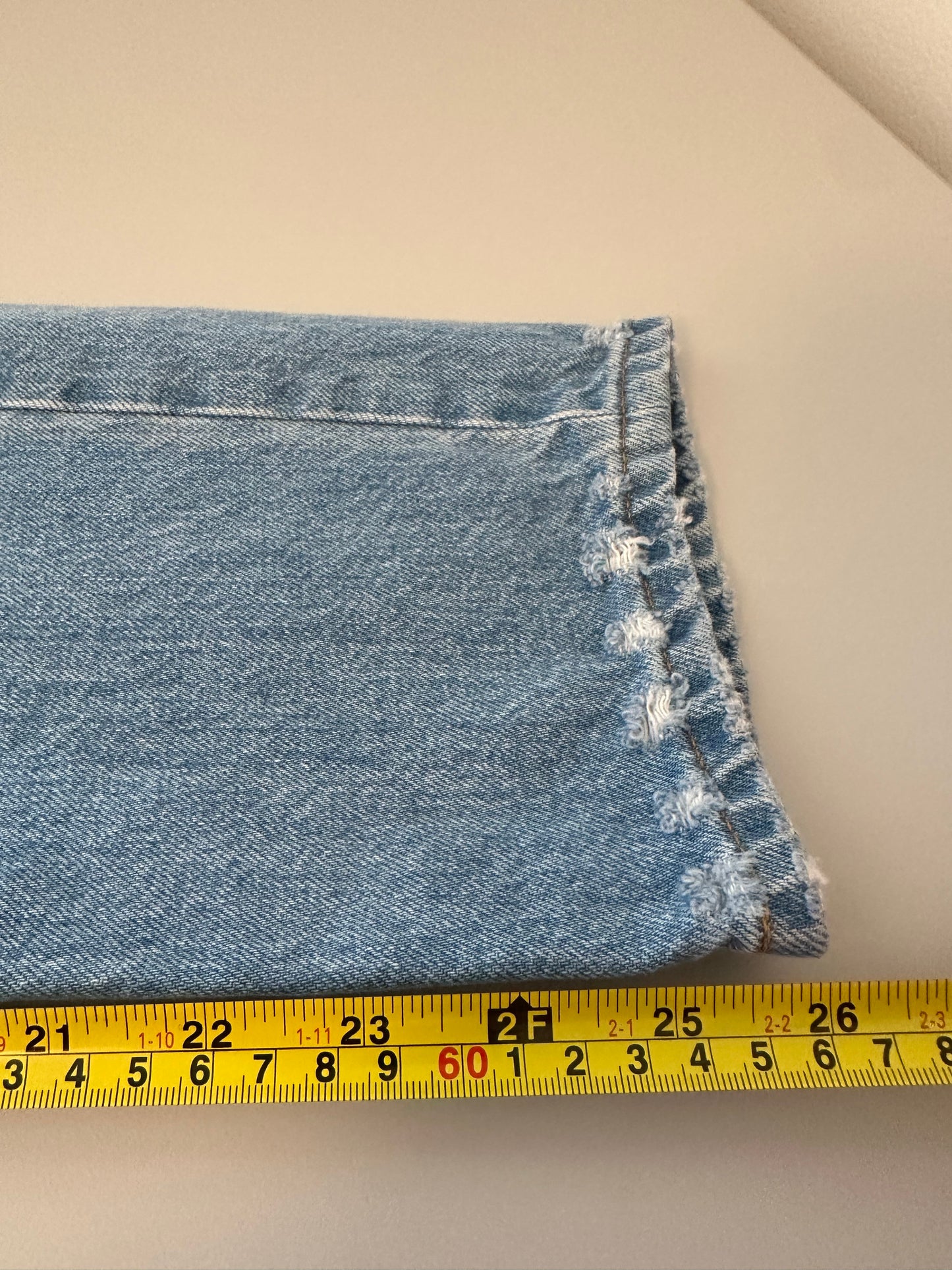 Closed Jay Light Blue Distressed Straight Leg Jeans | Size 26