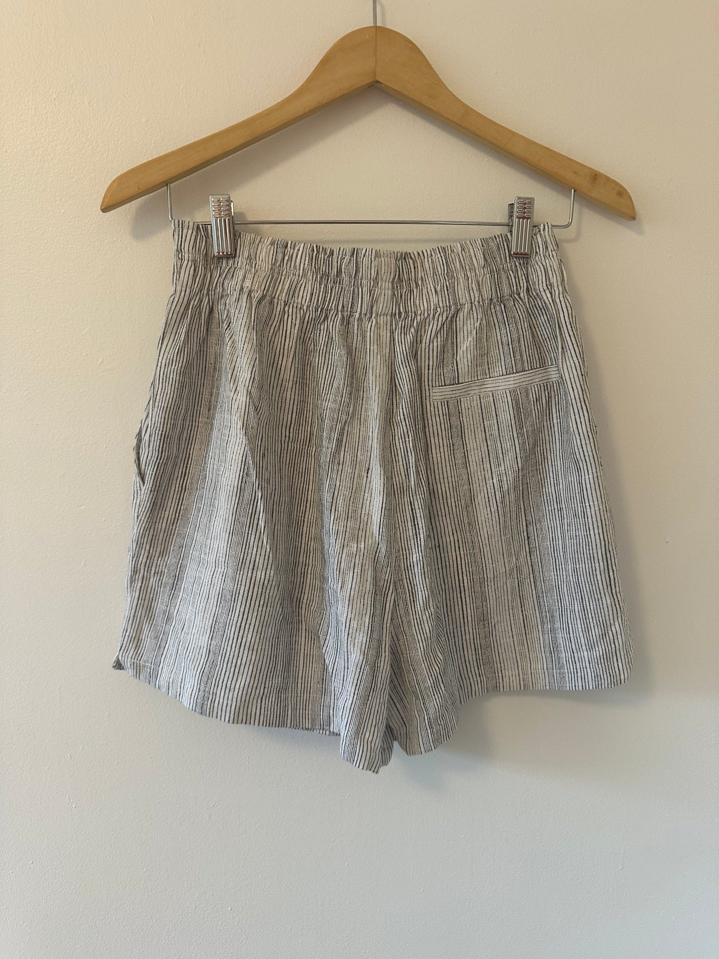 Gentle Fawn New Shore Shorts in Black Stripe - Size Medium
