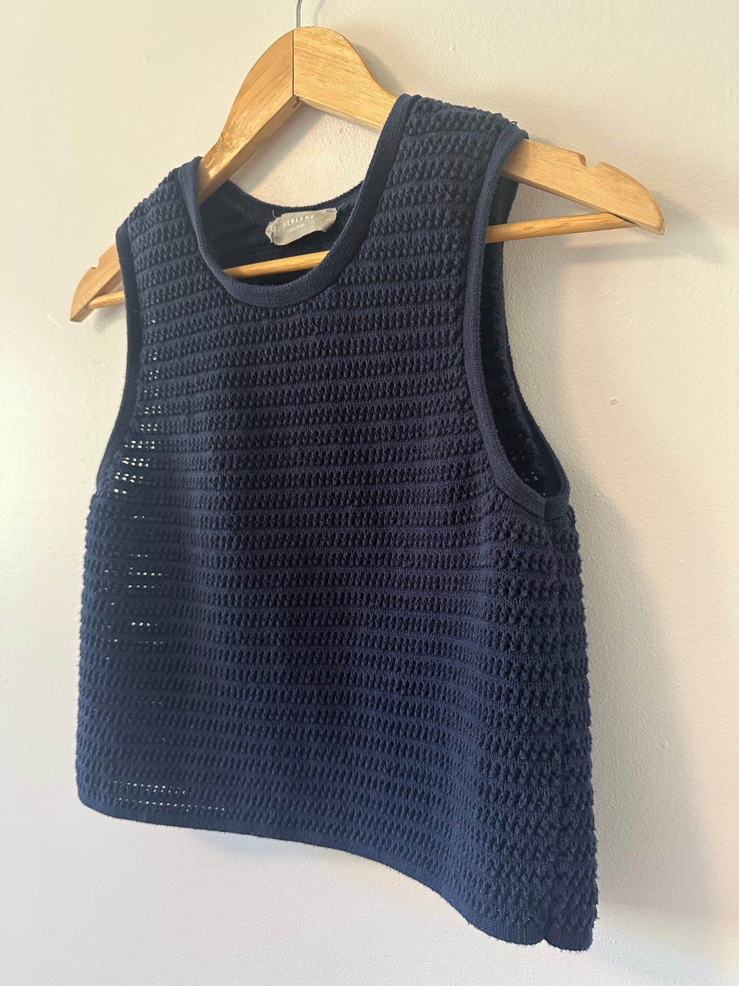 Everlane The Crochet Knit Organic Cotton Navy Blue Sleeveless Sweater | Size Medium