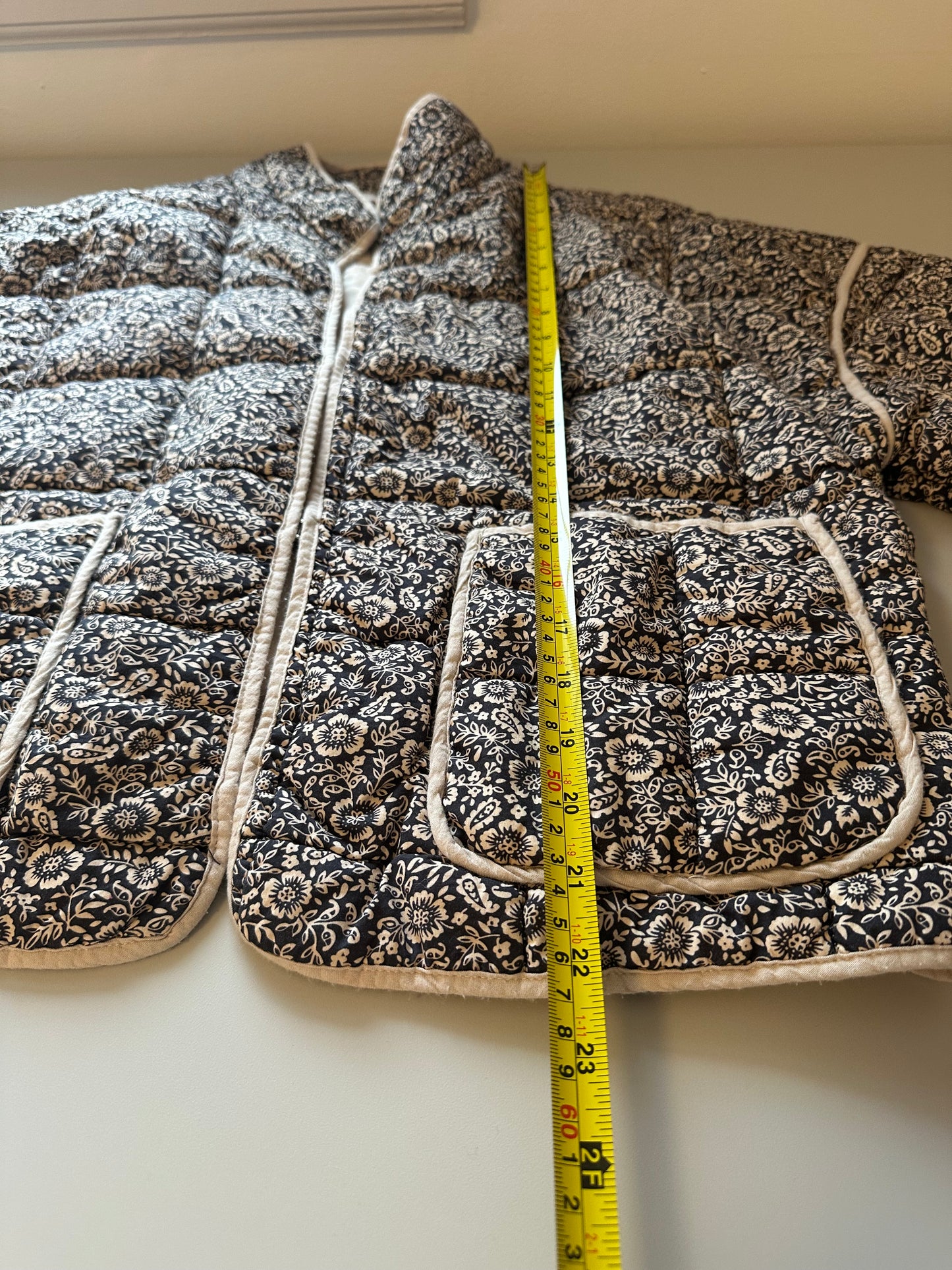 Entro Floral Cotton Quilted Jacket with Patch Pockets | Size Medium