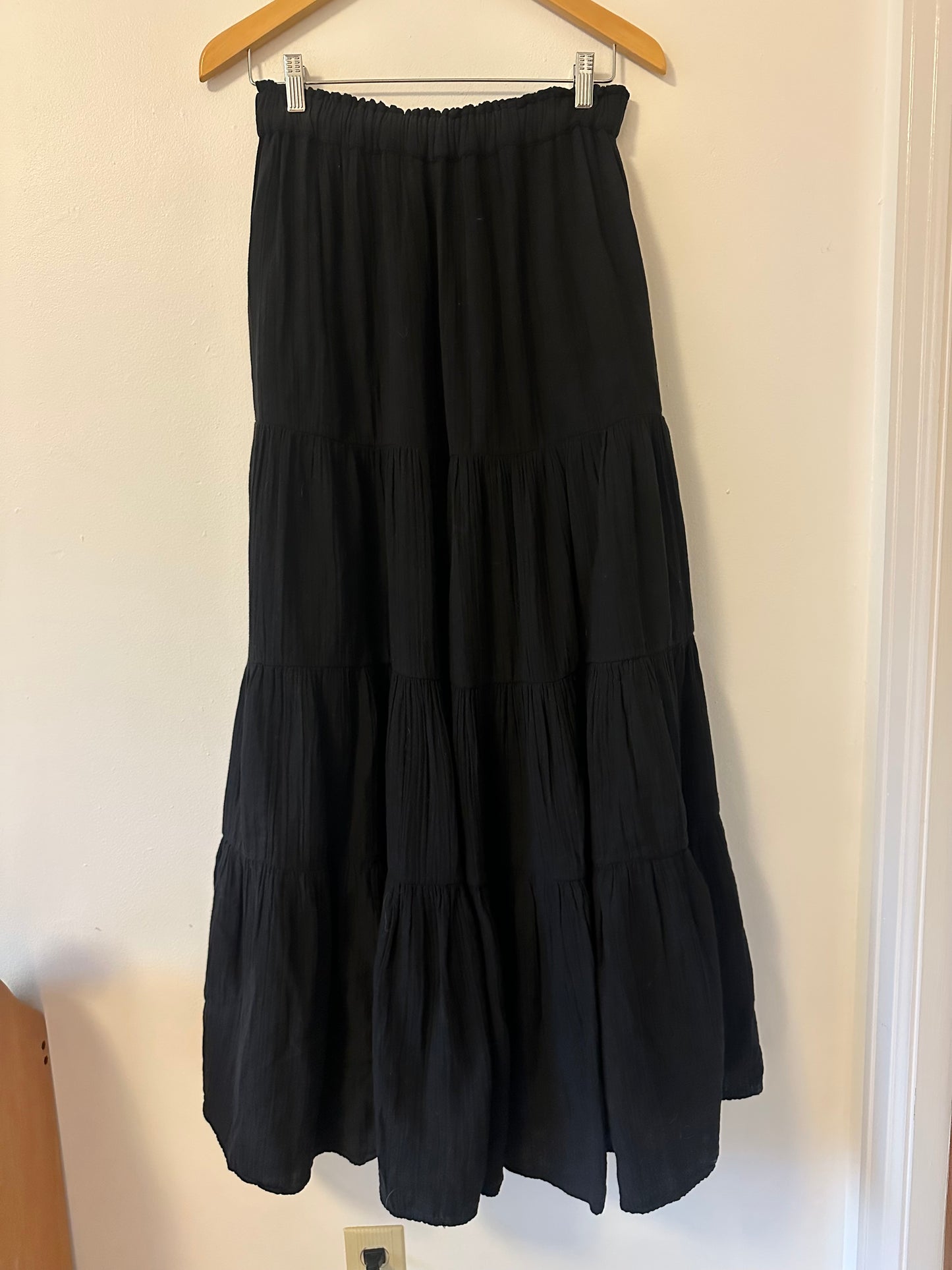Sundry Black Cotton Gauze Tiered Maxi Skirt | Size Small (1)