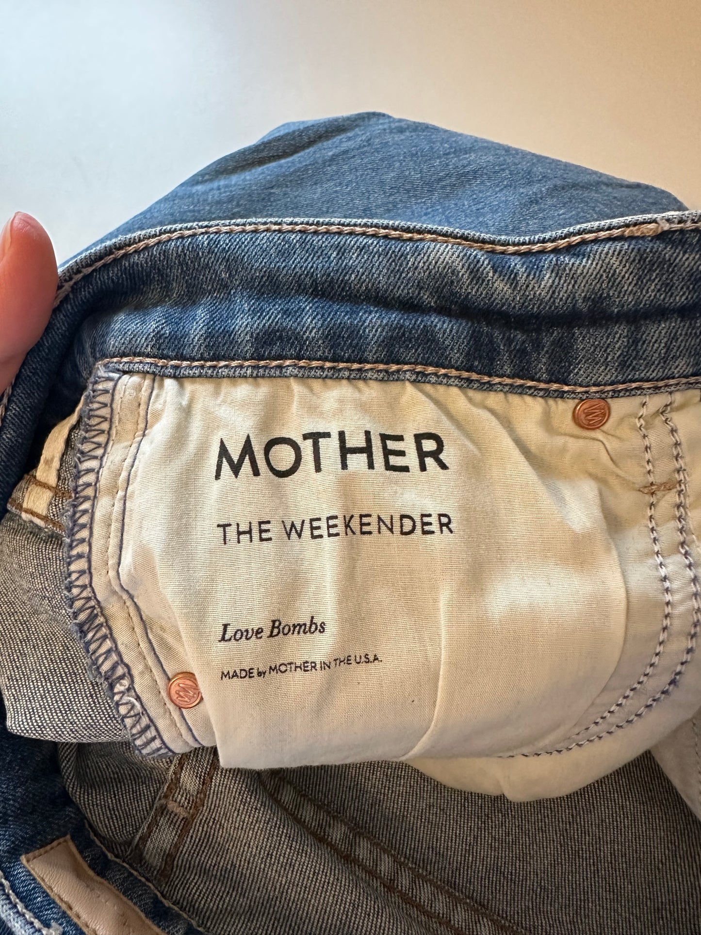 Mother Denim The Weekender Bootcut Jeans In Love Bombs Wash | Size 26