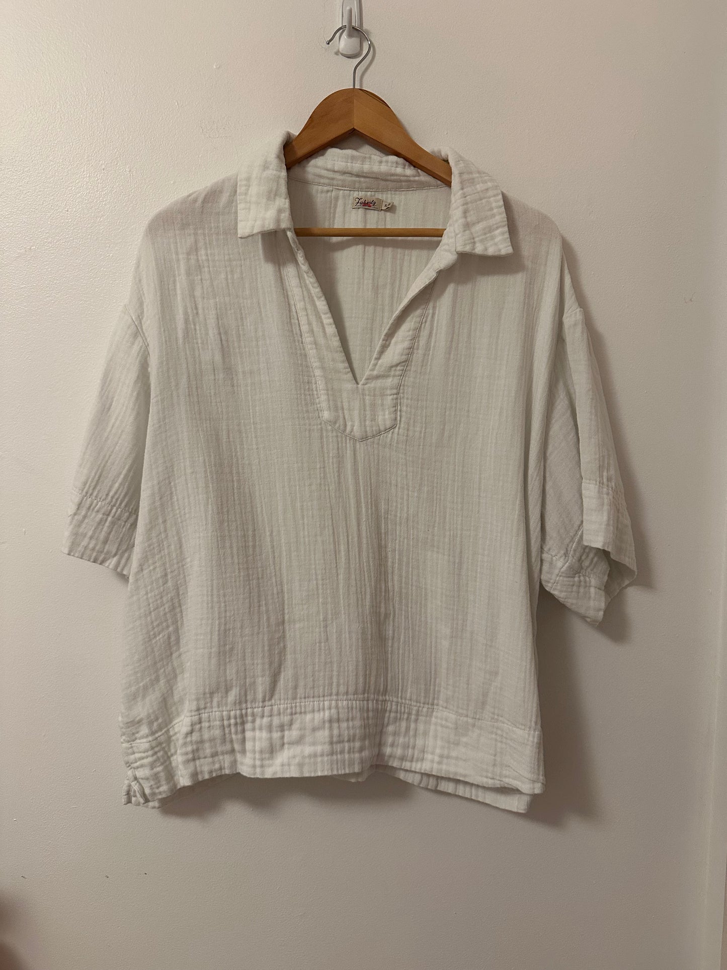 Faherty Cotton Gauze Popover Collared Shirt in White | Size XL