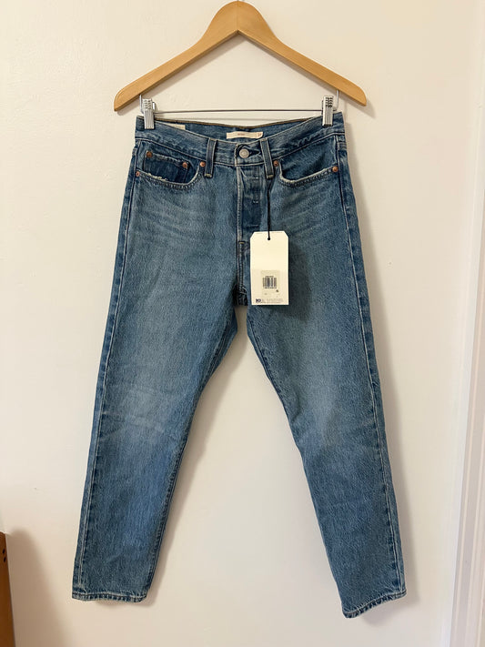 NWT Levi's Wedgie Classic Straight Jeans in 100% Cotton | Size 27