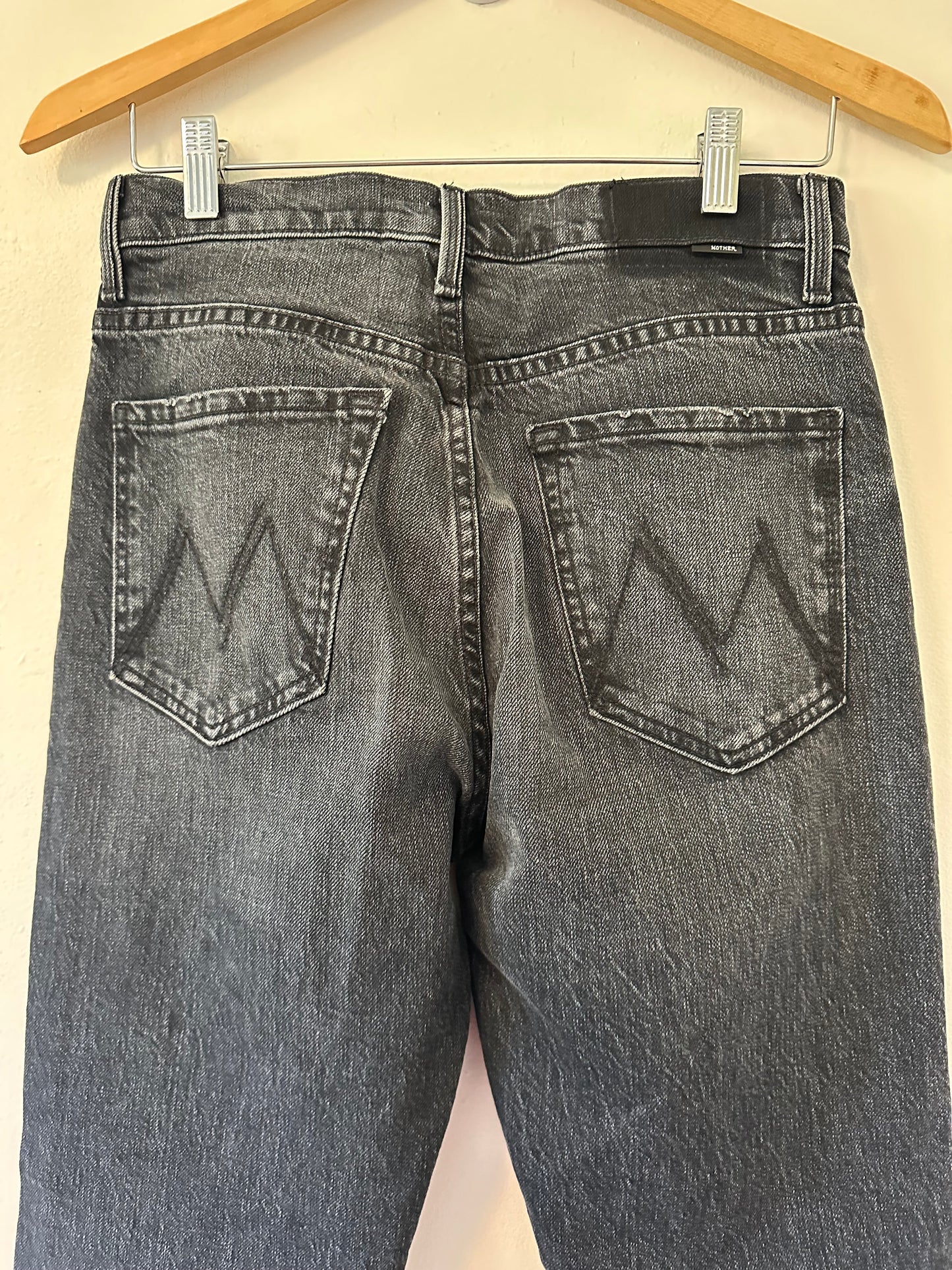 MOTHER The Tomcat Ankle Jeans in On The Fly | Size 27