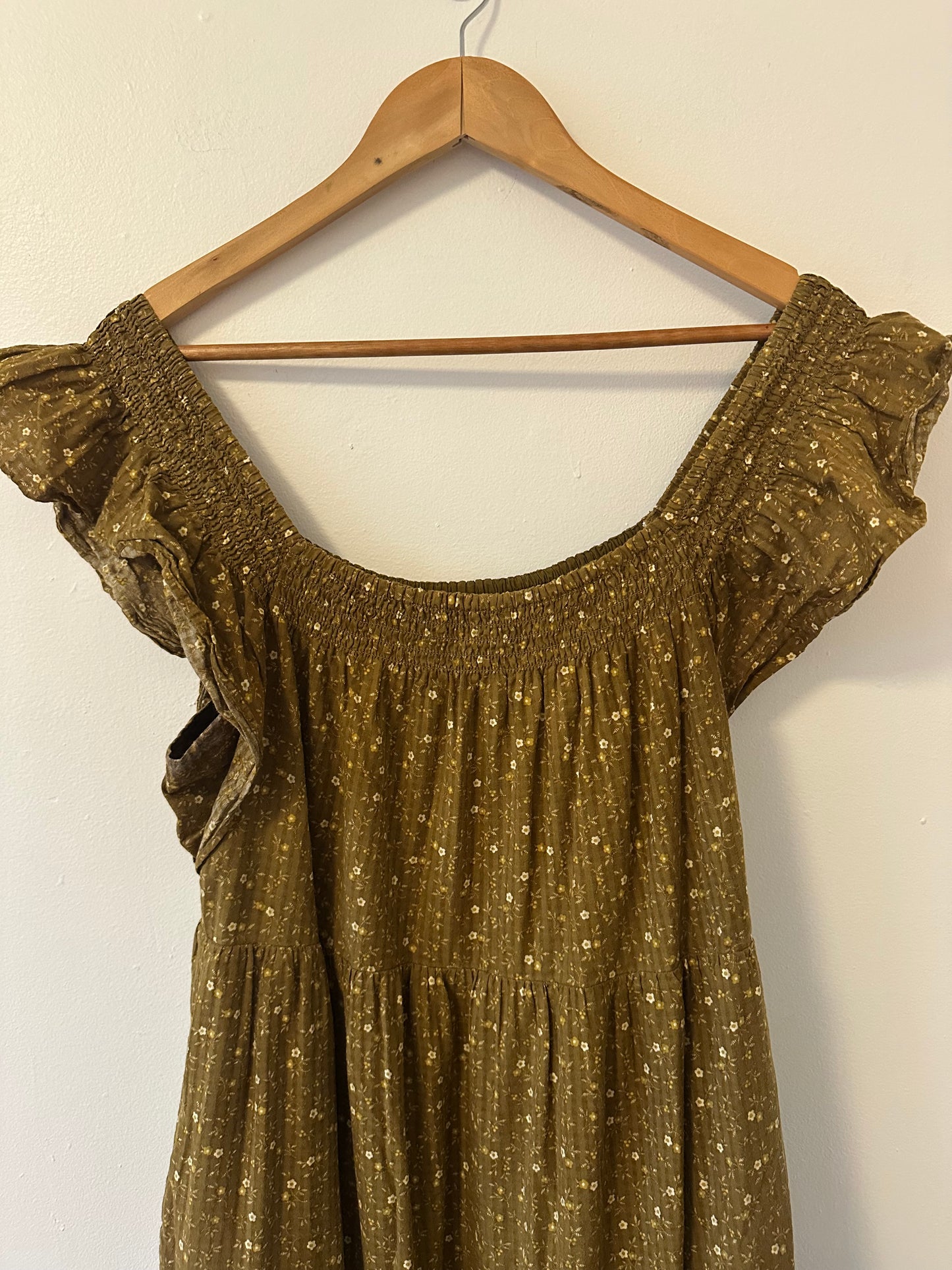 Madewell Ruffle-Sleeve Tiered Midi Dress in Daisy Stitch | Size Medium