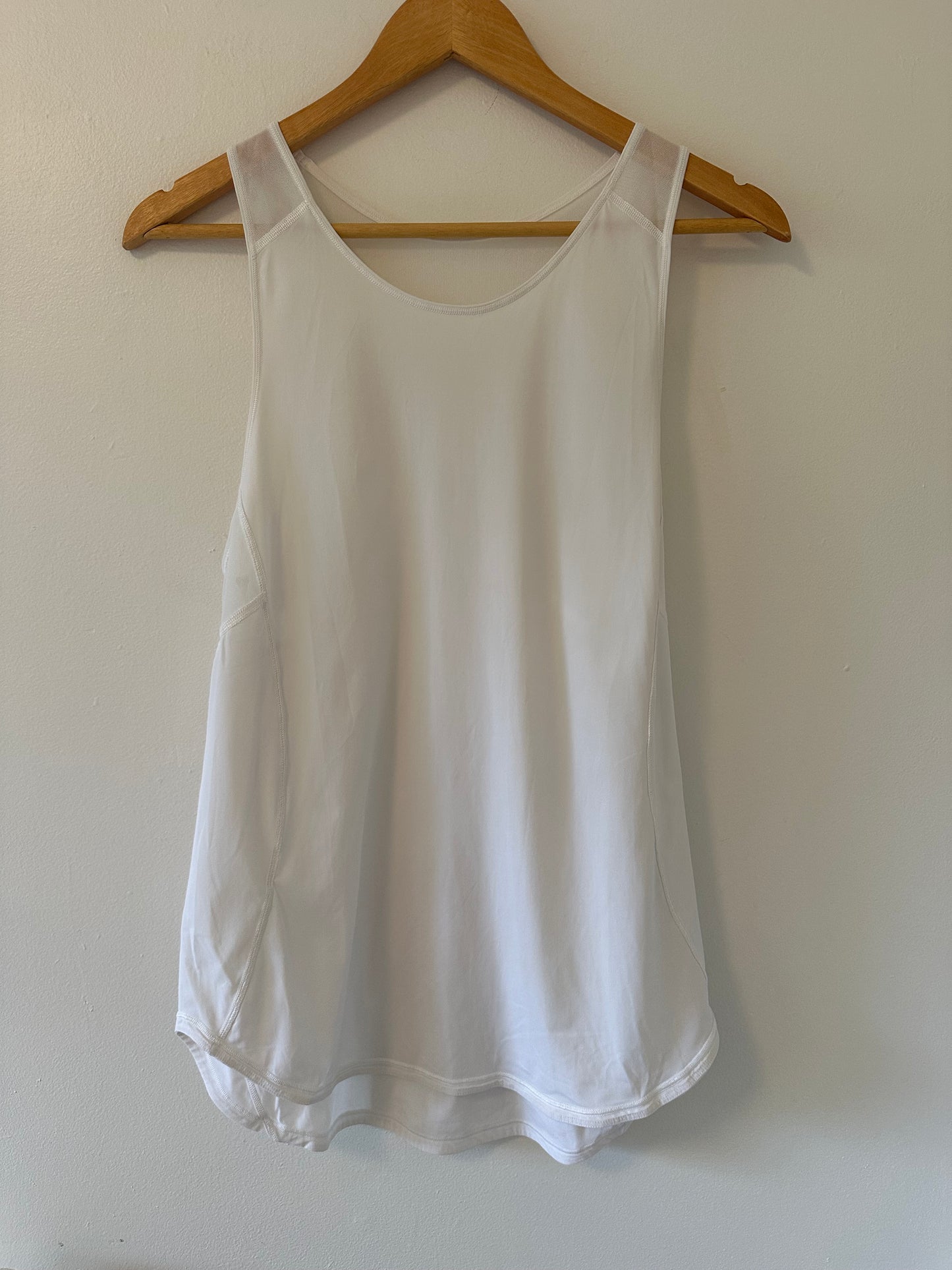 Lululemon Womens White Sculpt Tank II