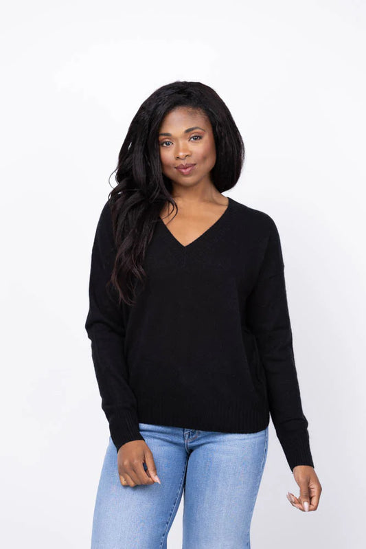 NWT White + Warren Essentials Cashmere Black V-Neck Sweater | Size Large