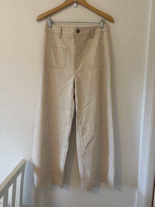 Entro Creamy Beige Faux Leather Wide-Leg Cropped Pants - Size Large