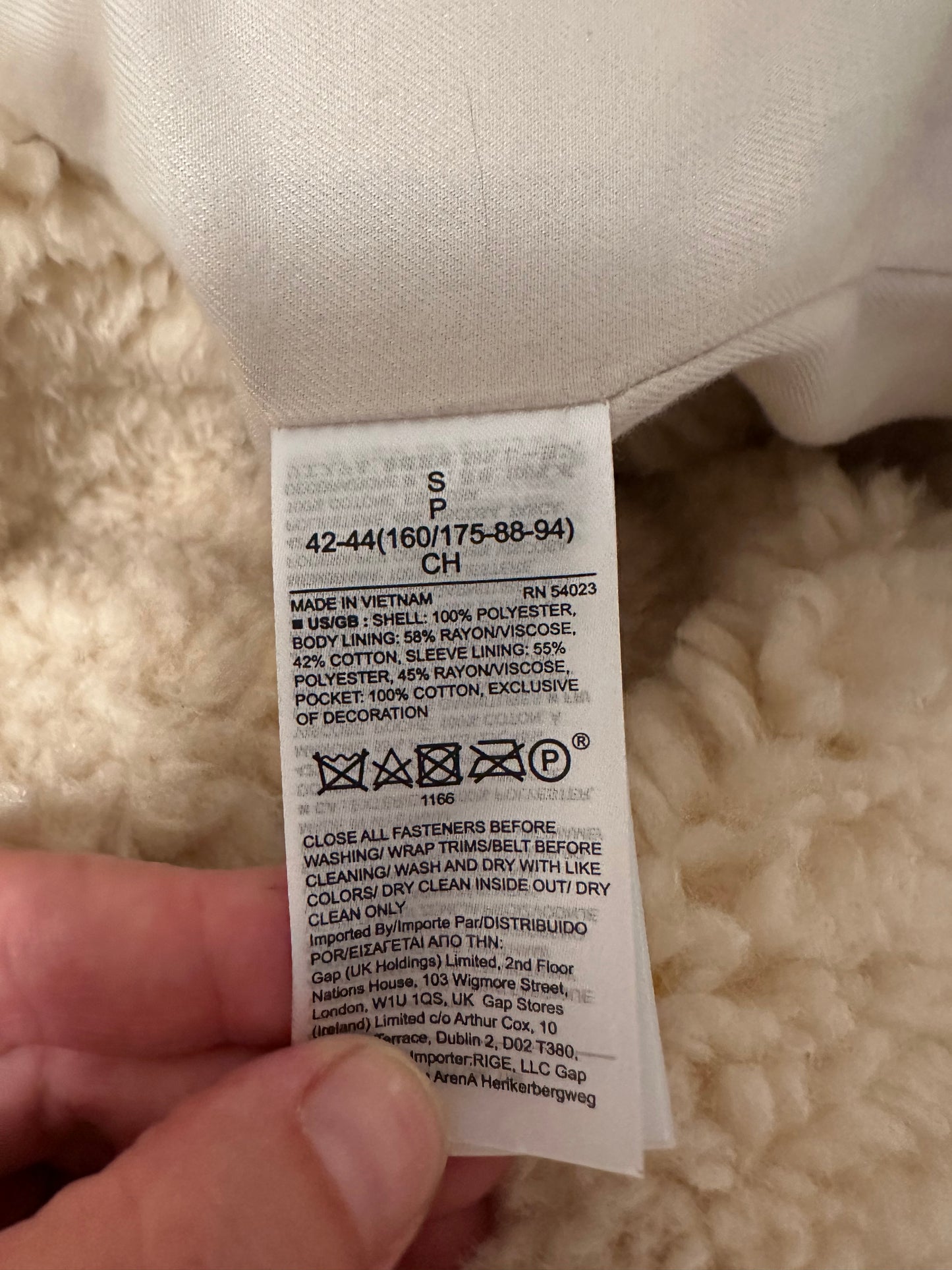 Banana Republic Oversized Sherpa Cocoon Coat in Cream | Size Small