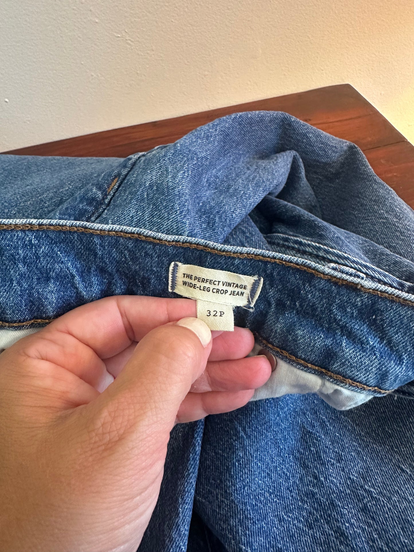 Madewell The Perfect Vintage Wide-Leg Crop Jeans in Blue - Size 32P