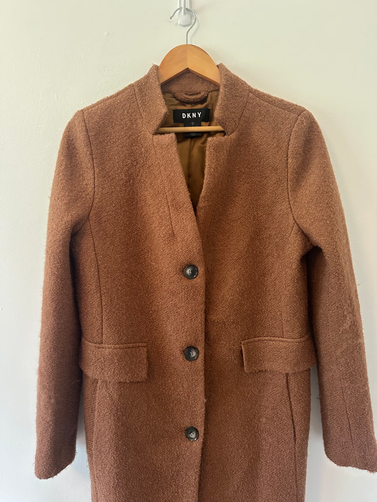 DKNY Single-Breasted Walkers Coat in Tan Boucle - Size Medium