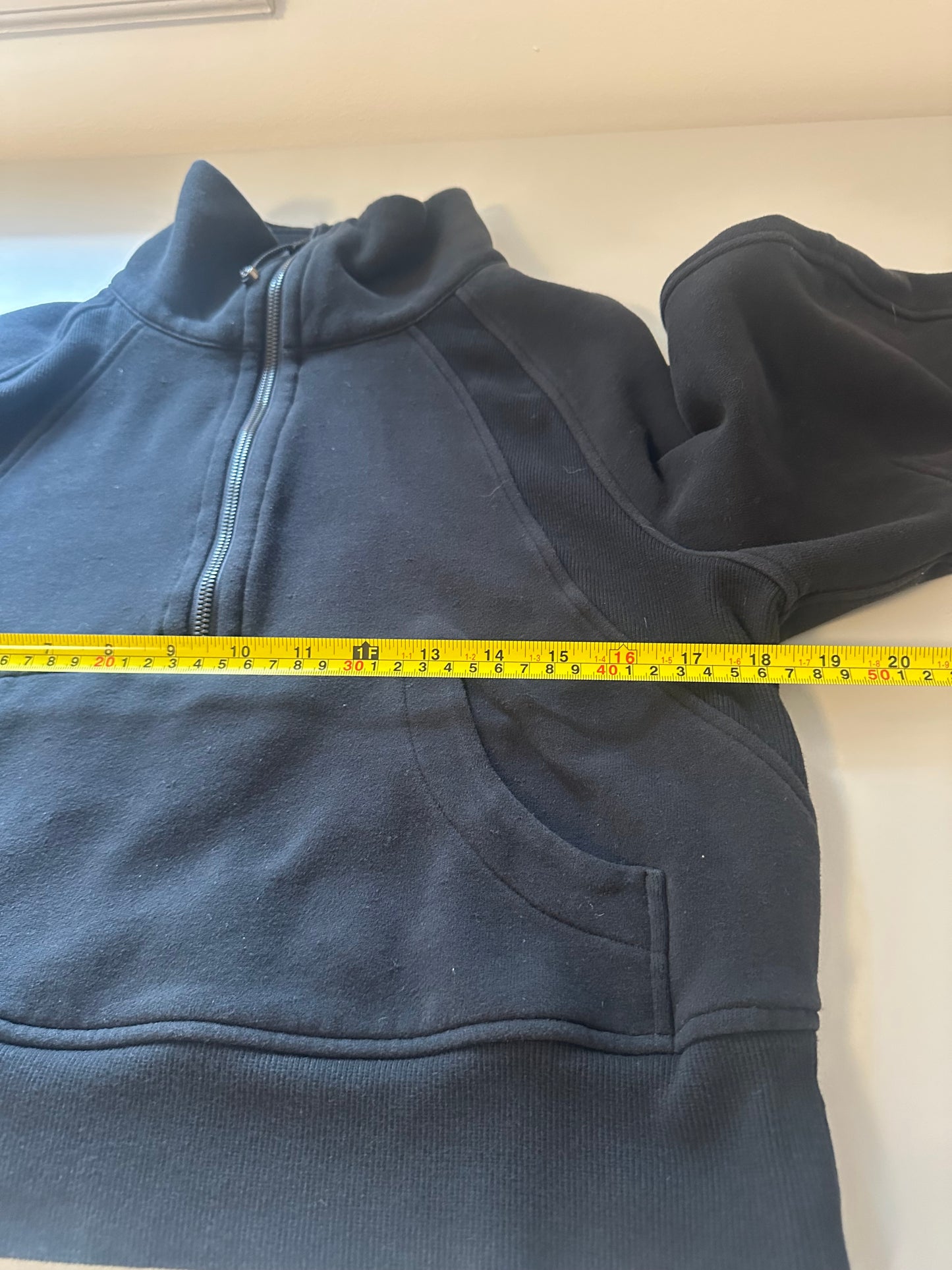 Lululemon Athletica - Scuba Oversized Funnel-Neck Half Zip in Black | Size XS/S