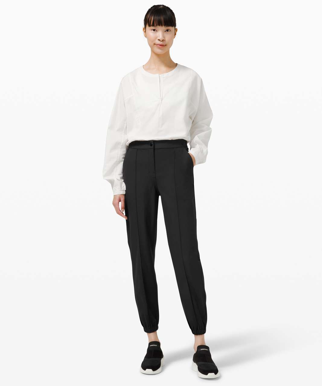 Lululemon Warpstreme High-Rise 7/8 Jogger in Black - Size 31