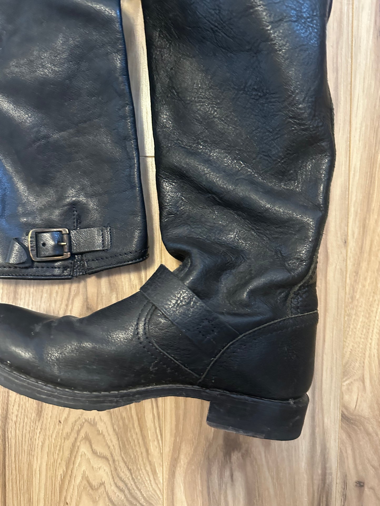 Frye Veronica Slouch Black Leather Pull On Buckle Boots | Size 6