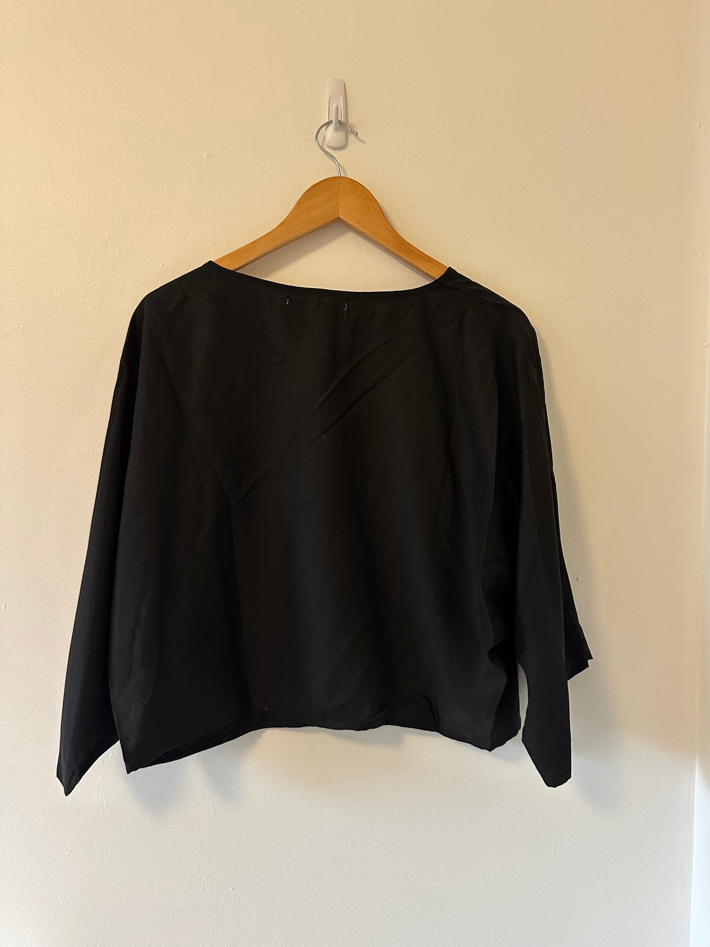HDH Hackwith Design House - Black Cotton Cropped Blouse | Size Small