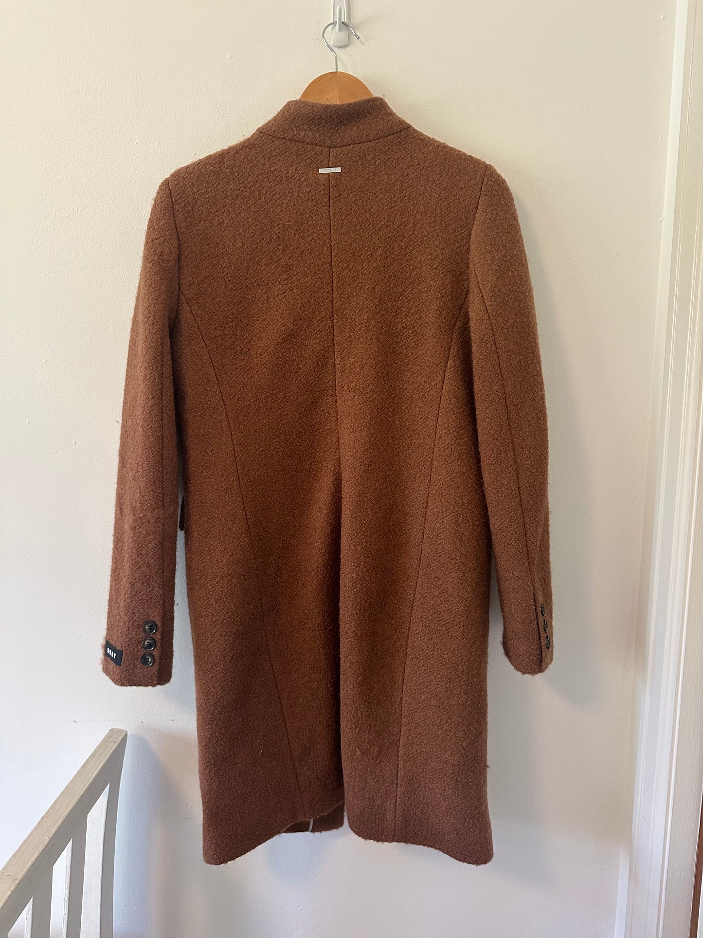 DKNY Single-Breasted Walkers Coat in Tan Boucle - Size Medium