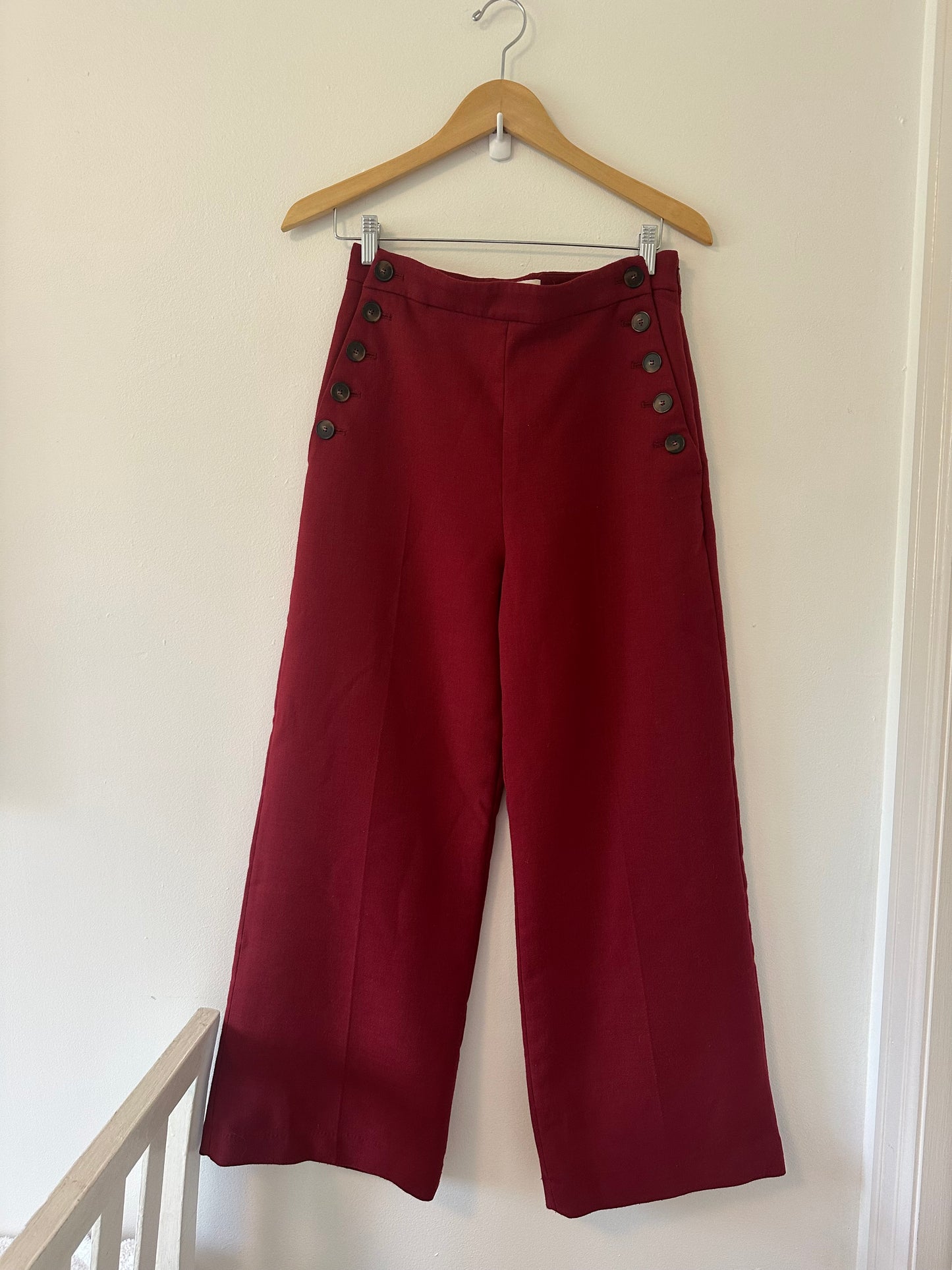 Sezane Marino Trousers in Burgundy - Size 40