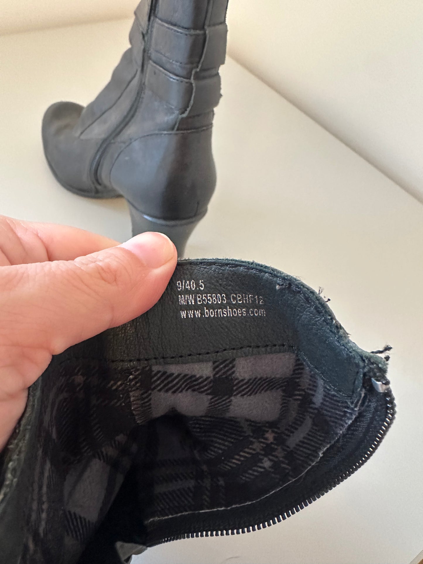 Born Women's Leather Western Style Heeled Ankle Boots | Size 9