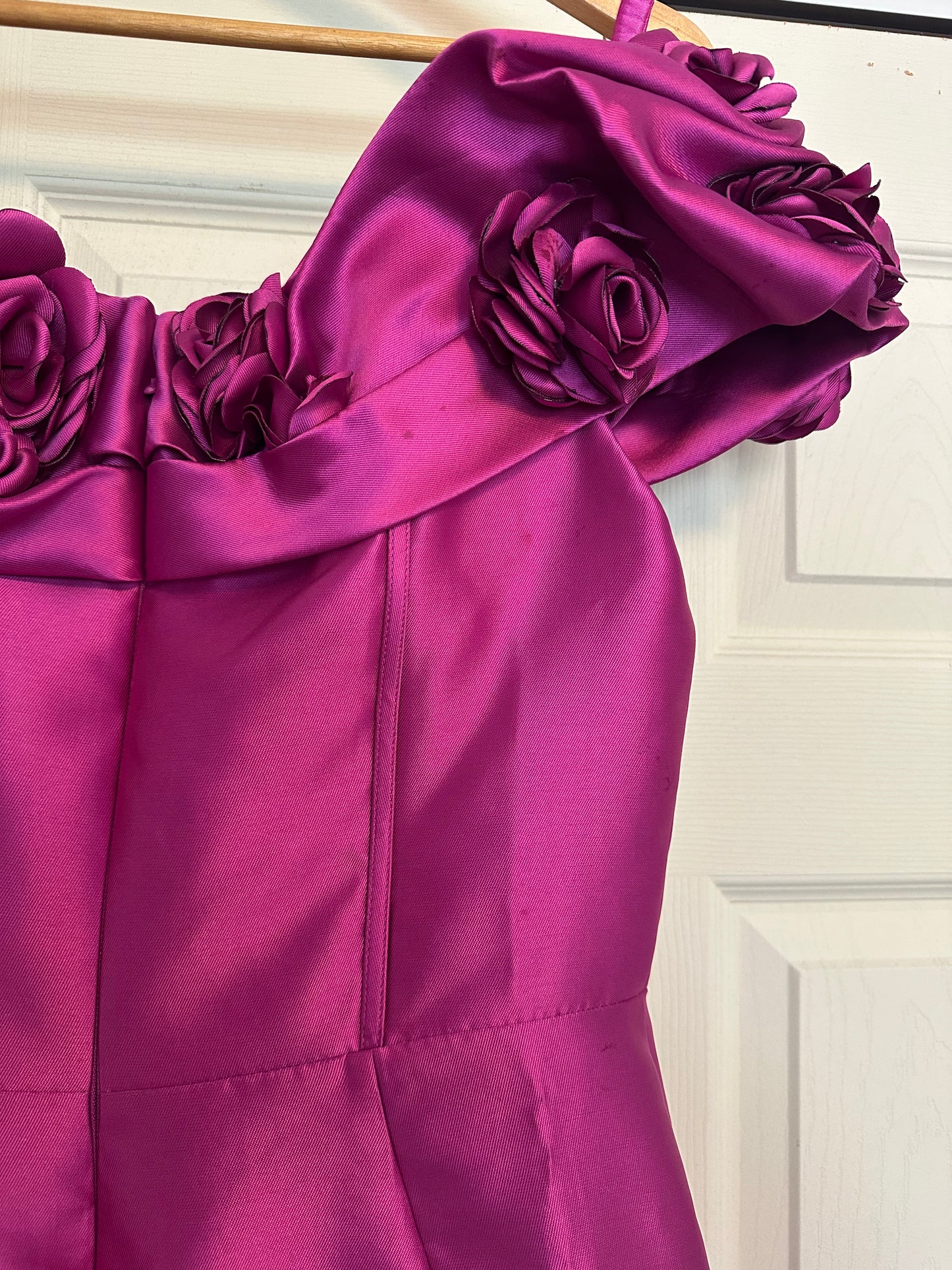 Terani Couture - Fuschia Off The Shoulder Prom Formal Gown | Size 10