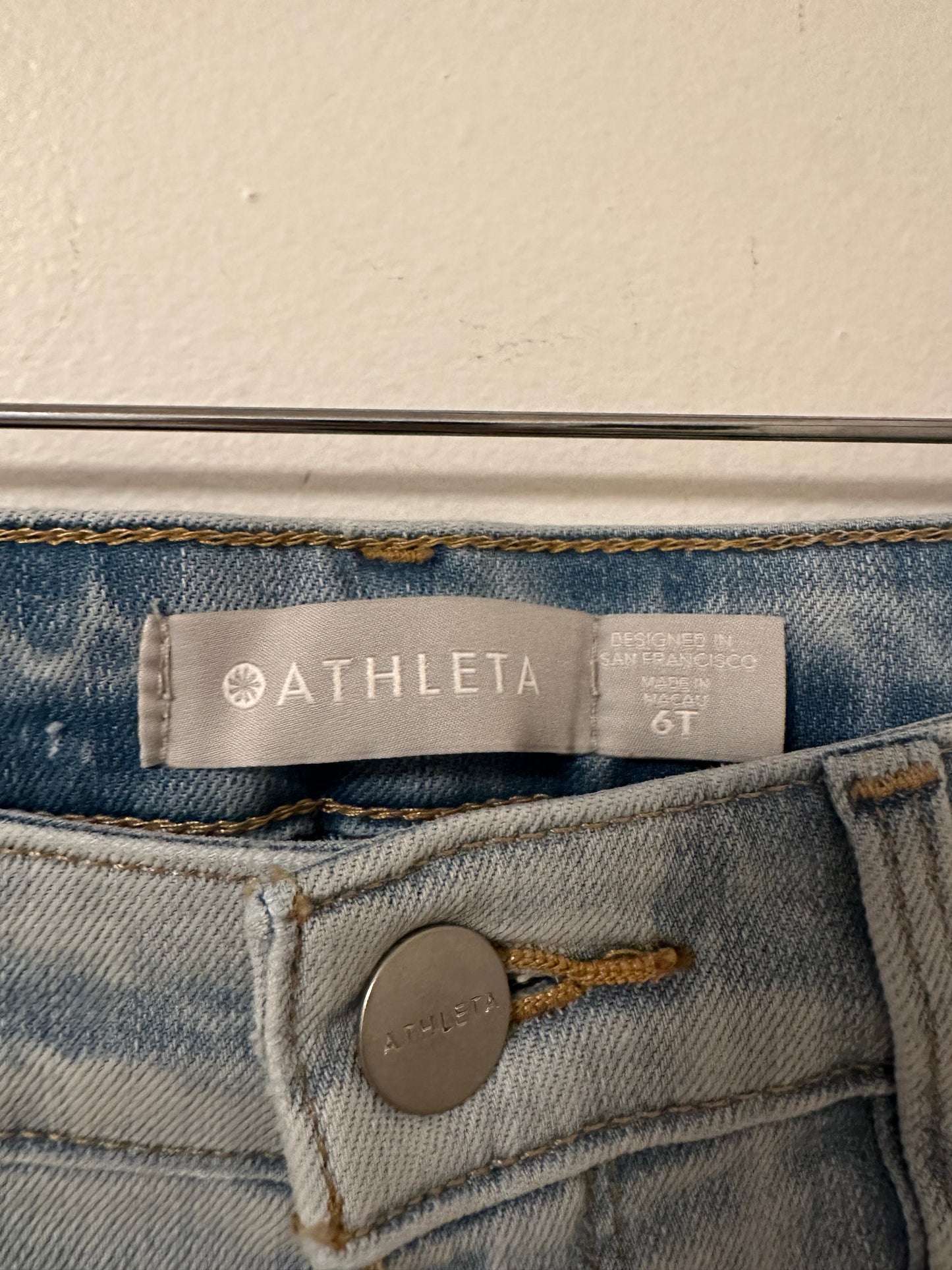Athleta Light Blue Denim Straight Leg Stretchy Jeans | Size 6 Tall