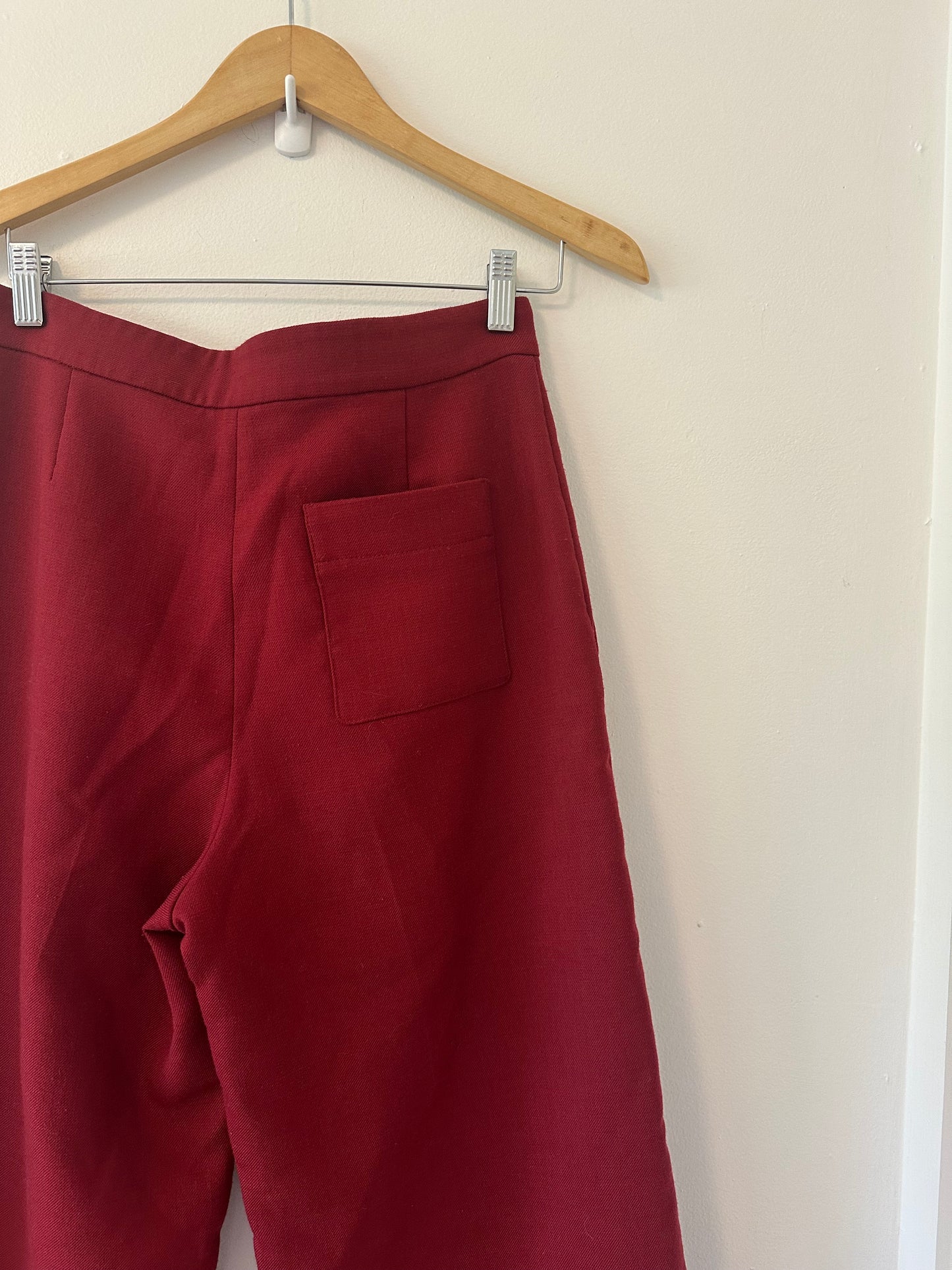 Sezane Marino Trousers in Burgundy - Size 40