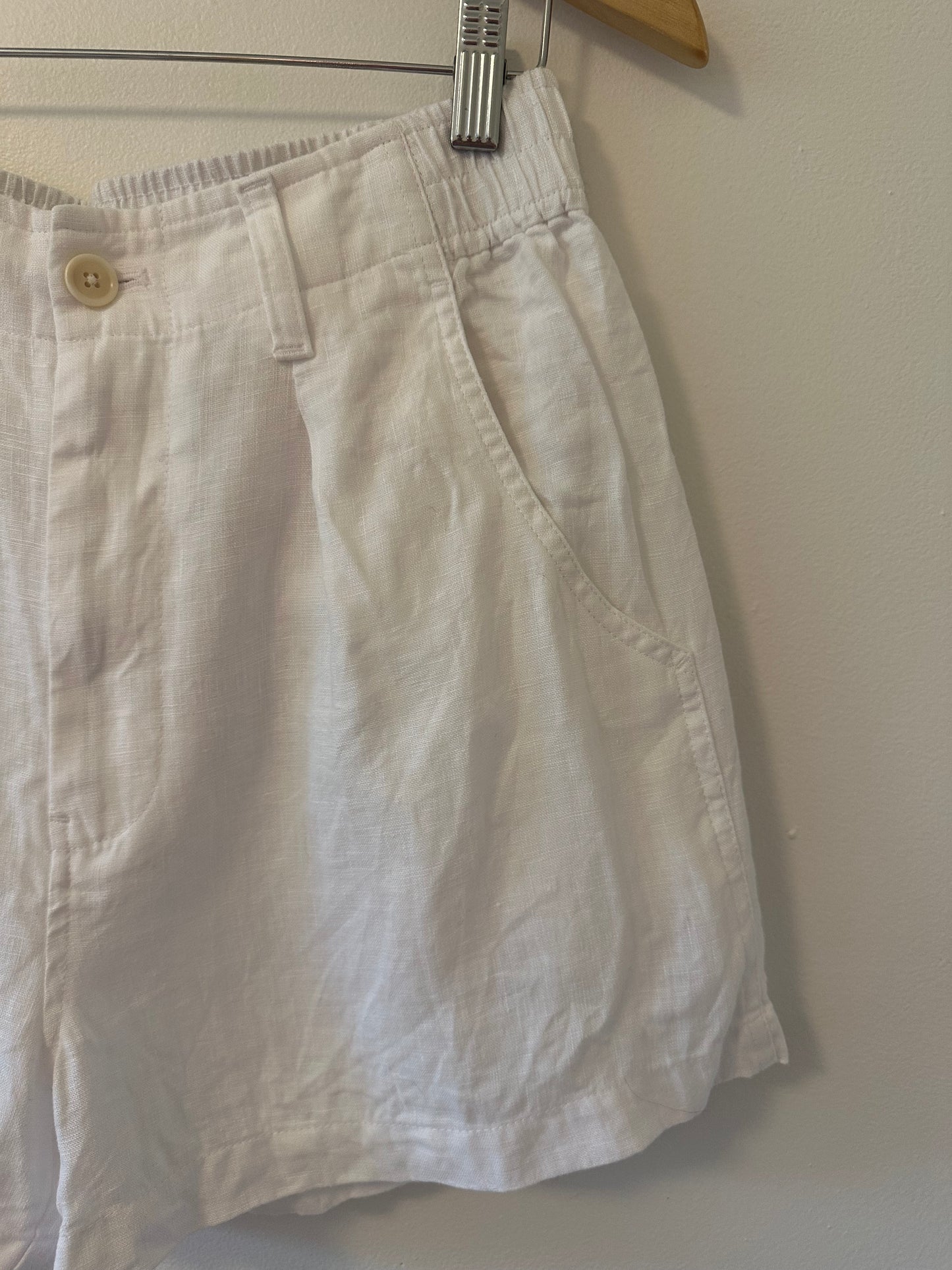 Madewell White Linen Shorts with Pleats and Elastic Waist - Size 4