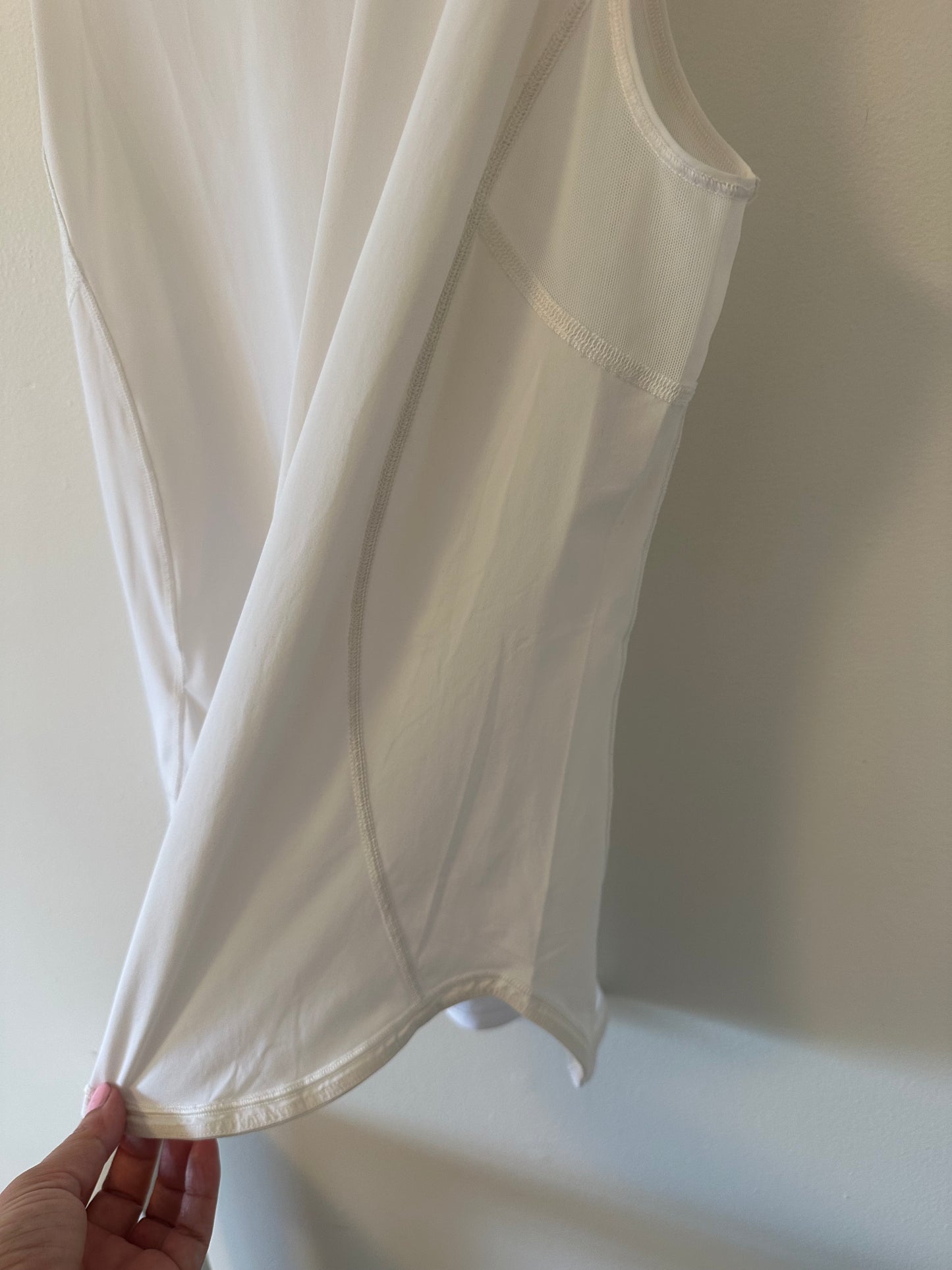 Lululemon Womens White Sculpt Tank II