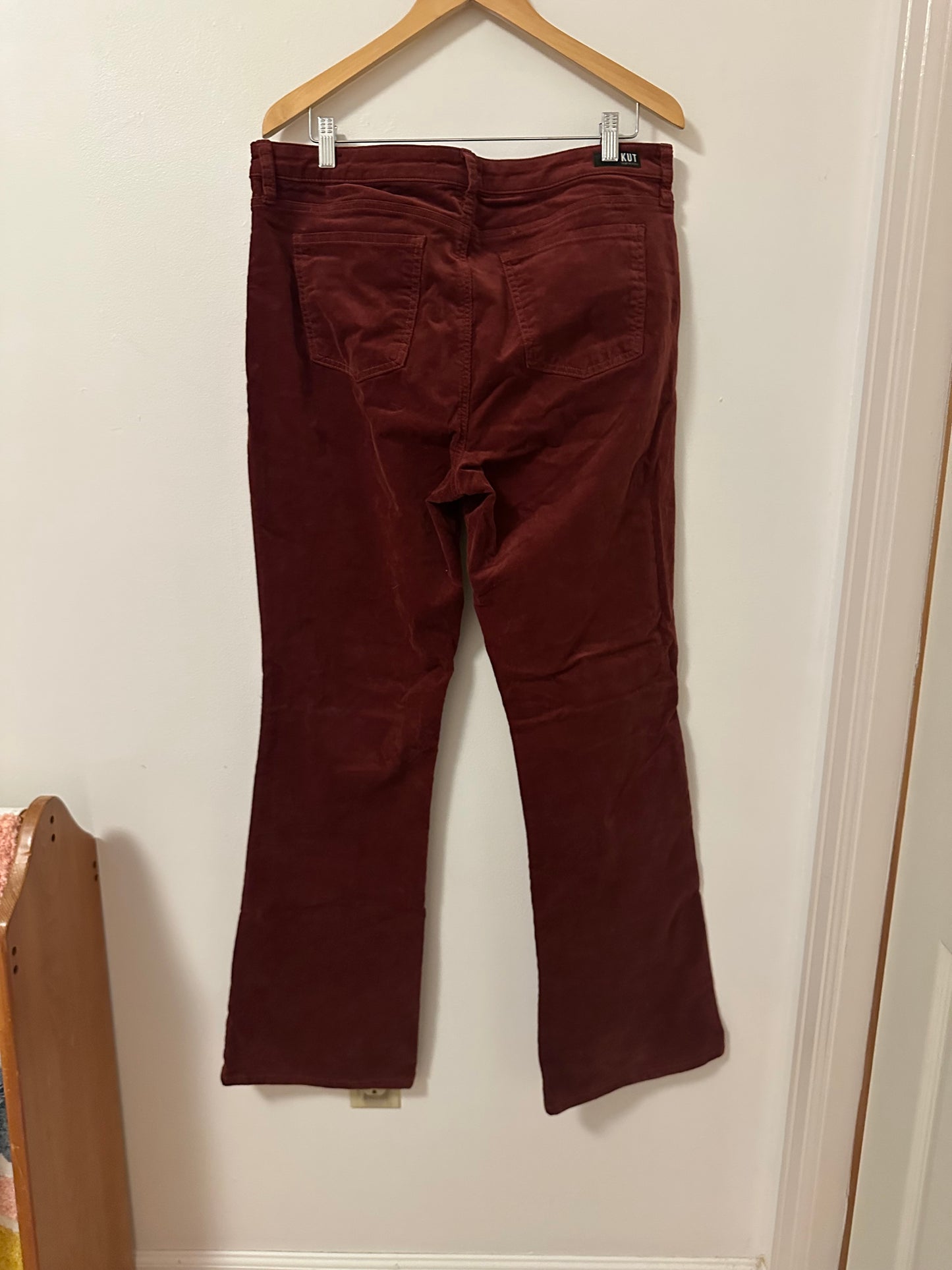 Kut from the Kloth Karen Baby Bootcut Corduroy Jeans in Burgundy Red | Size 16
