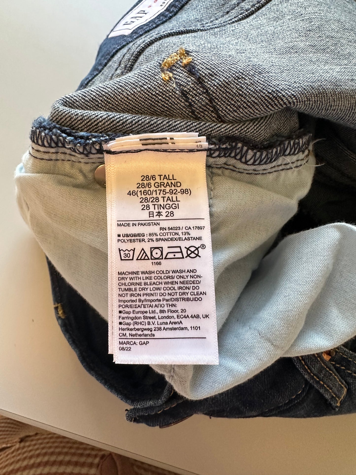 Gap 5” Girlfriend Mid Rise Dark Wash Cuffed Stretch Denim Shorts | Size 6 Tall