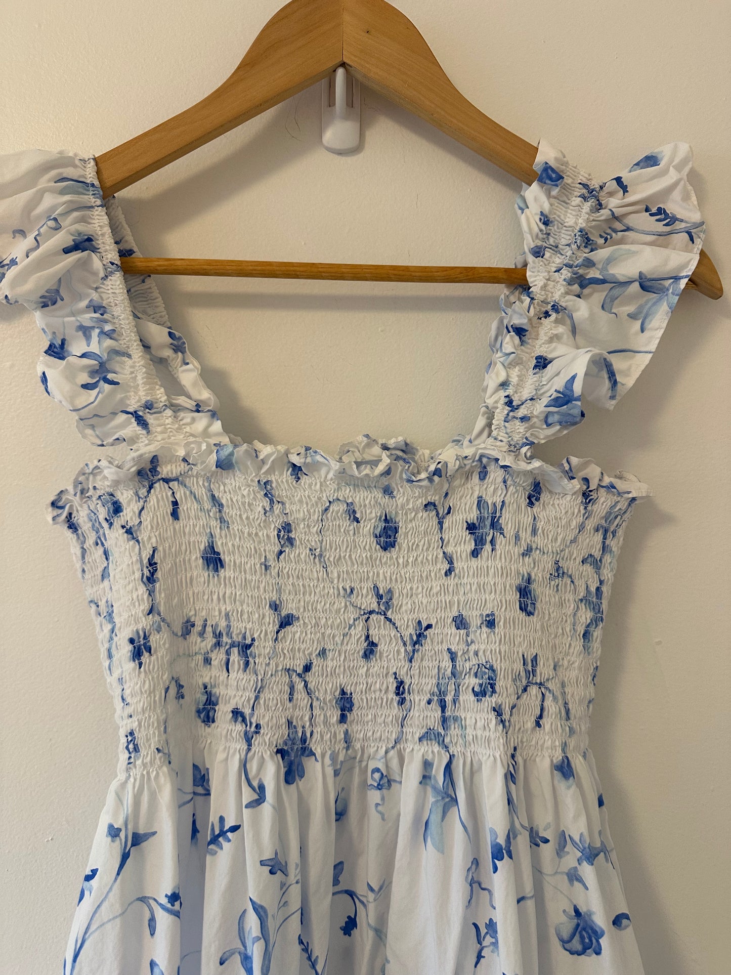 Hill House The Ellie Nap Dress in Blue Botanical - Size Medium