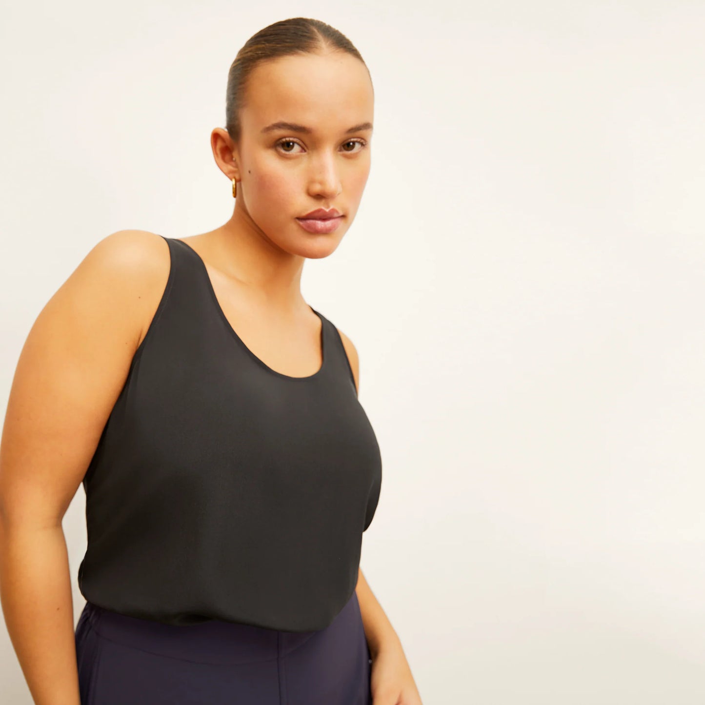 MM Lafleur The Vicky Tank in Washable Silk In Black | Size Medium