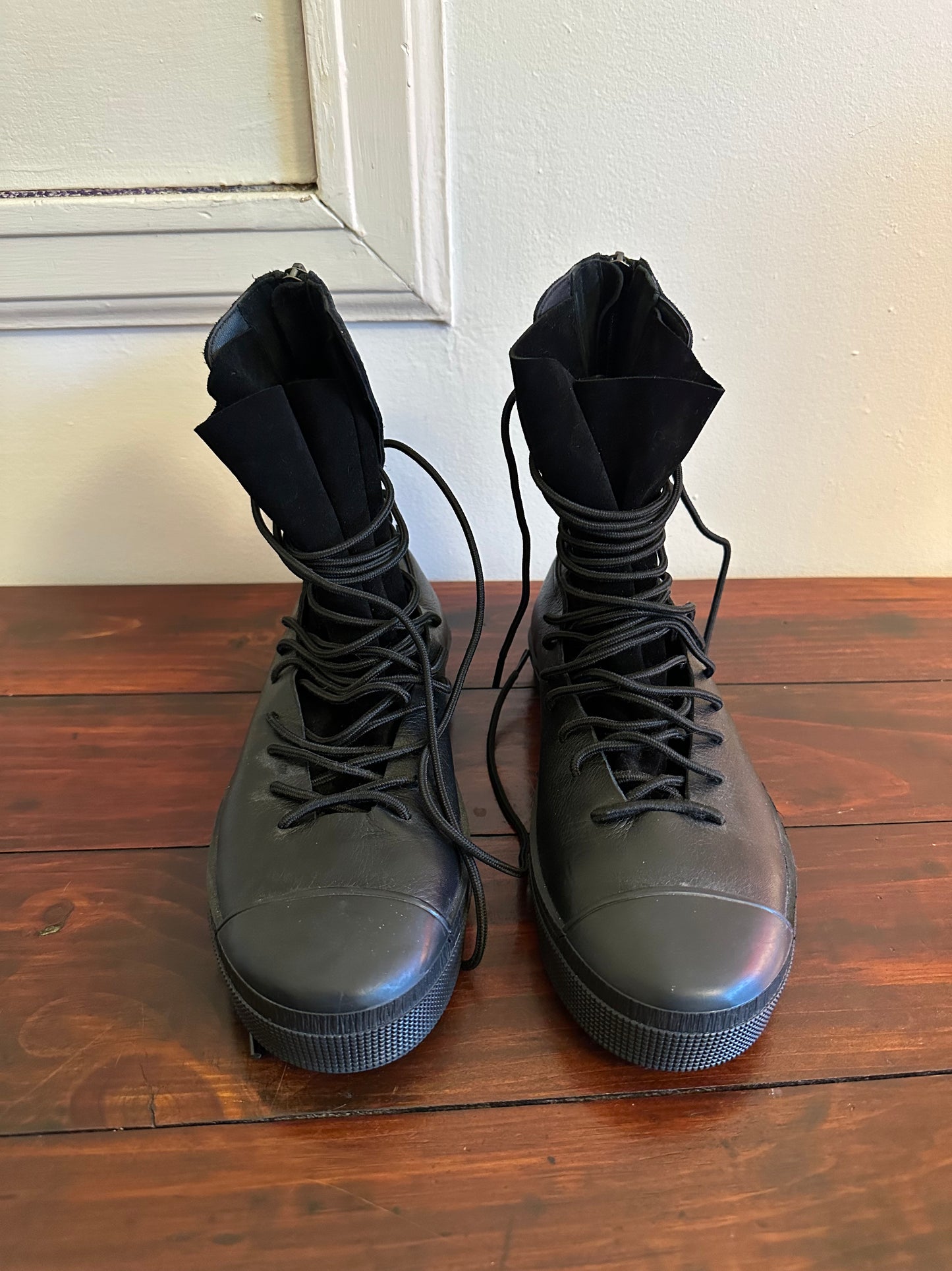 Marcella NYC - Alicia Black Lace-Up Women's Boots with Sneaker Sole and Zipper | Size 8