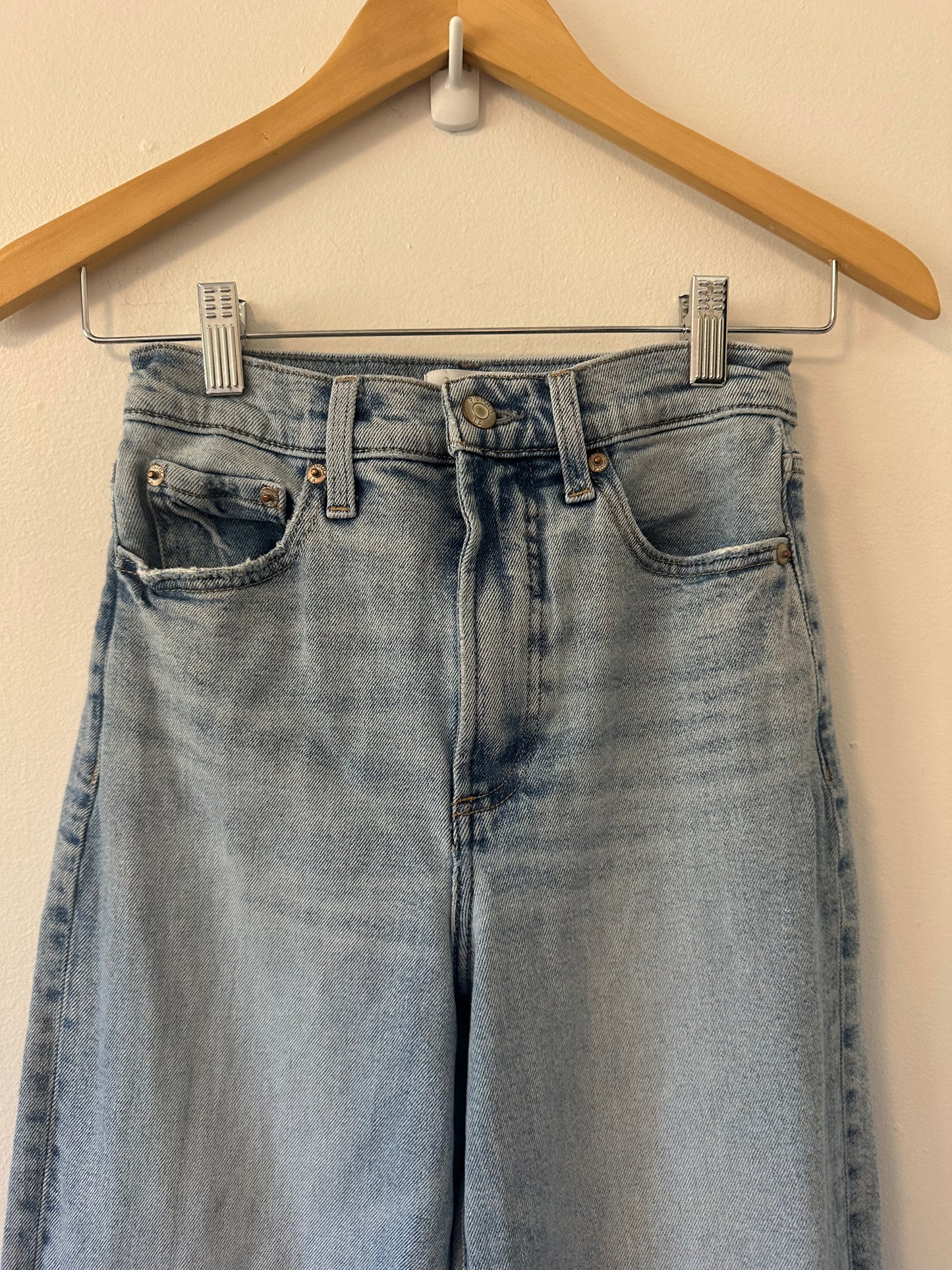 Pistola Lana Cropped Cuffed Wide Leg Relaxed Jeans in Snowcat | Size 25