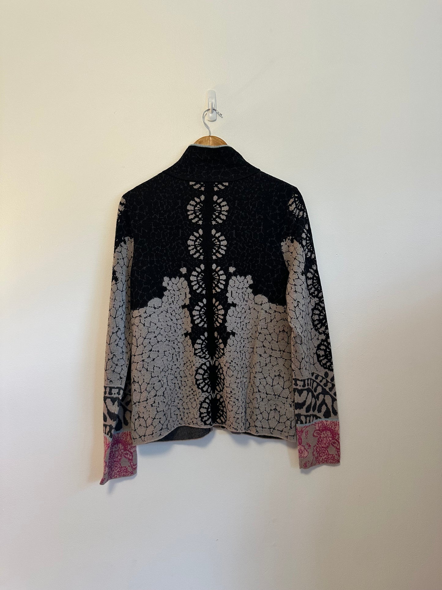 Icelandic Design Jacquard Floral Zip Front Cardigan | Size Large