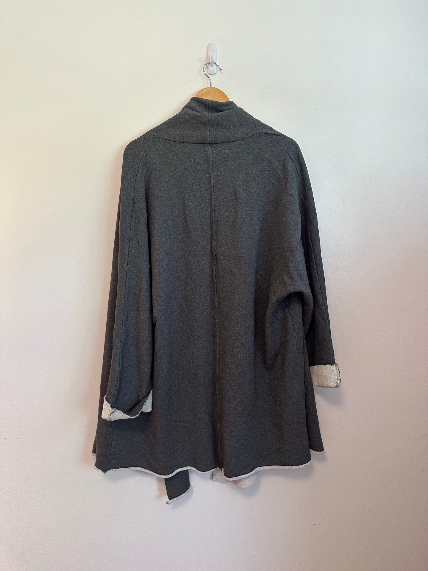 Frank & Eileen Open Lounge Sweatshirt Cardigan in Dark Gray | Size XS/S