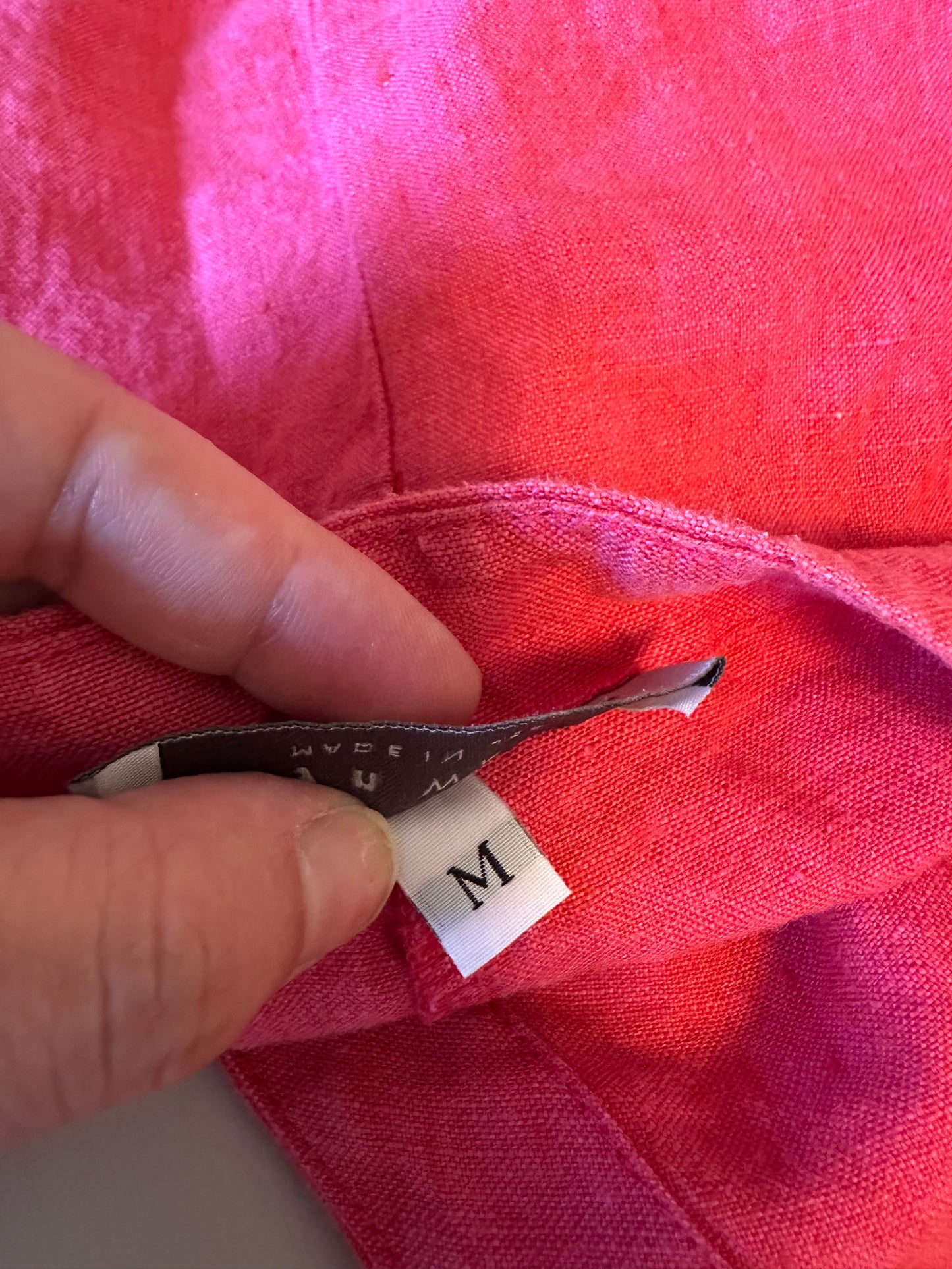 Bryn Walker Linen V-Neck Relaxed Fit Shirt in Fuchsia Pink | Size Medium