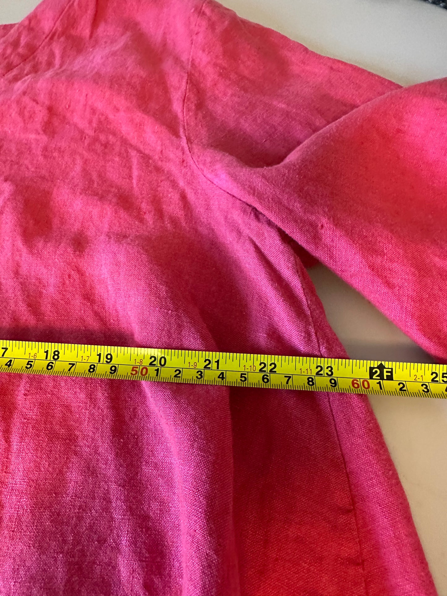 Bryn Walker Linen V-Neck Relaxed Fit Shirt in Fuchsia Pink | Size Medium