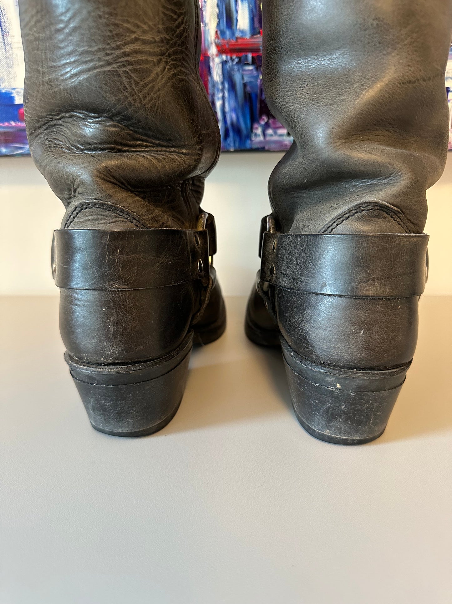 Frye 12R Harness Leather Boots in Distressed Oiled Brown | Size 7.5