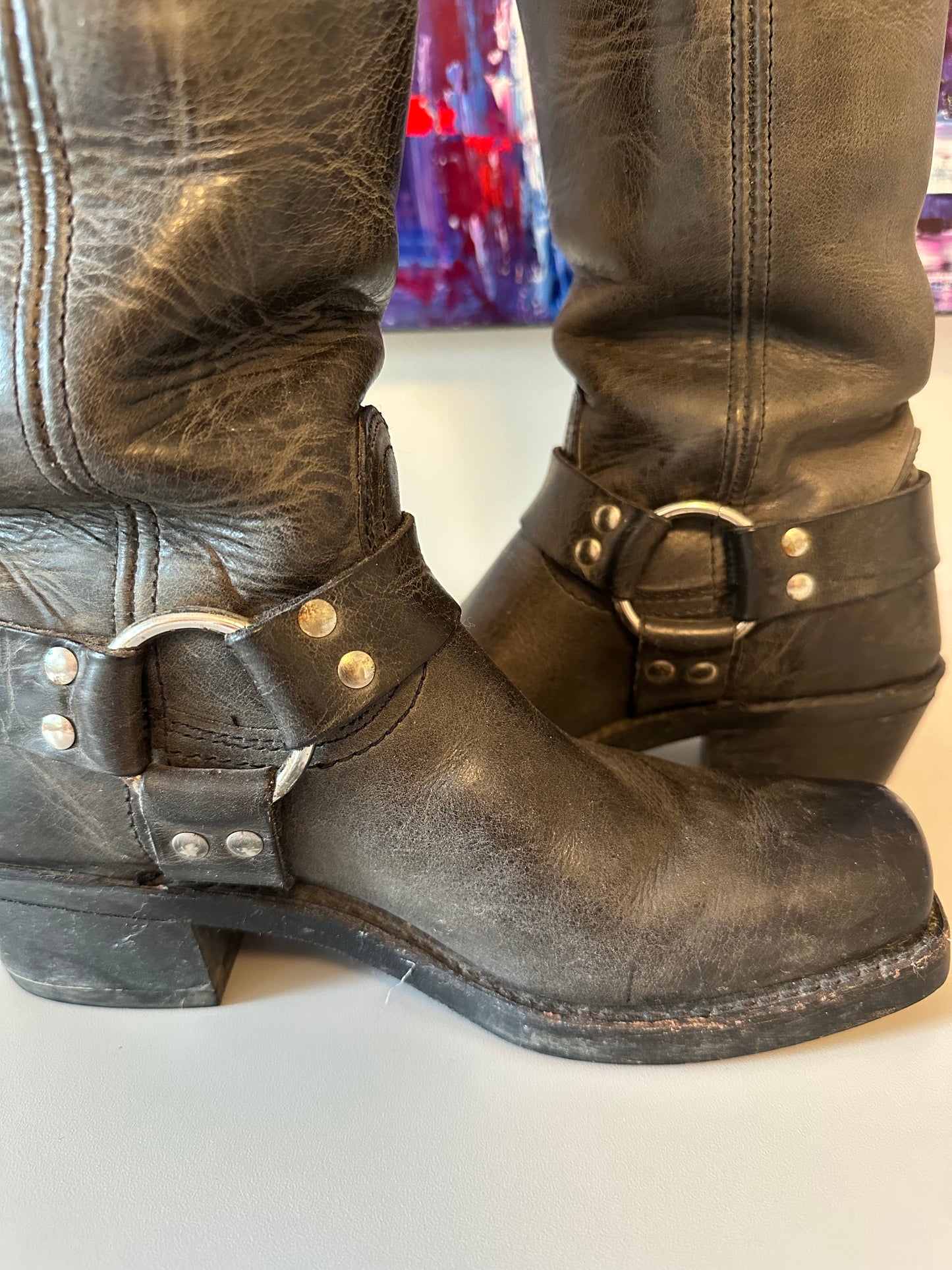 Frye 12R Harness Leather Boots in Distressed Oiled Brown | Size 7.5