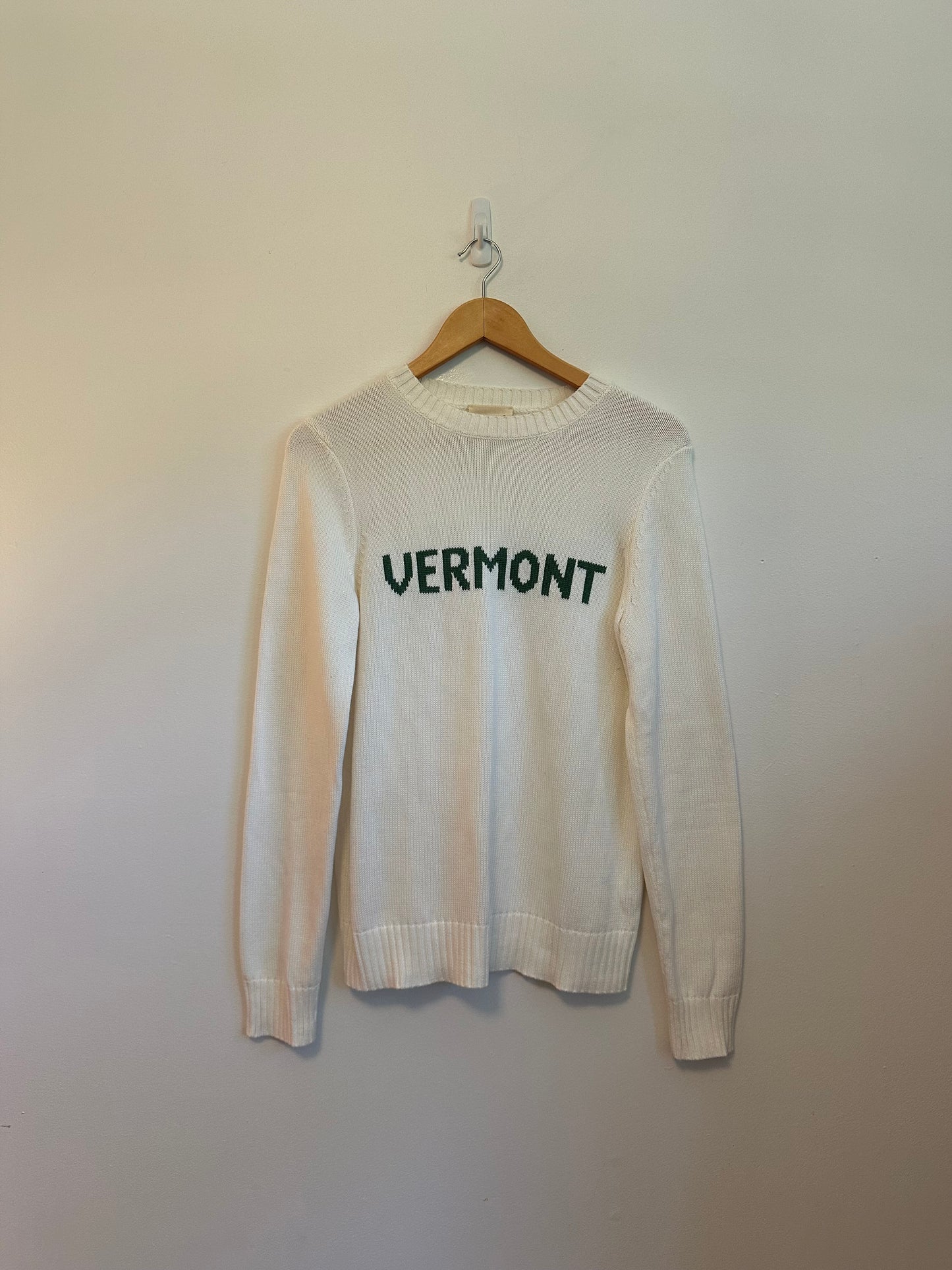 Ellsworth + Ivey Vermont Logo White and Green Sweater | Size Small